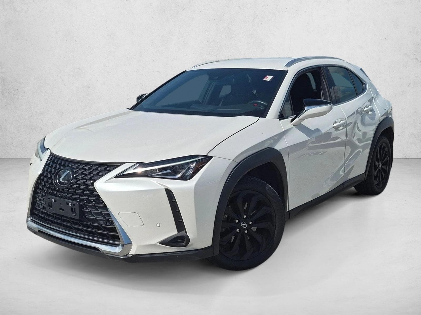 2022 Lexus UX Base — photo 1 of 15