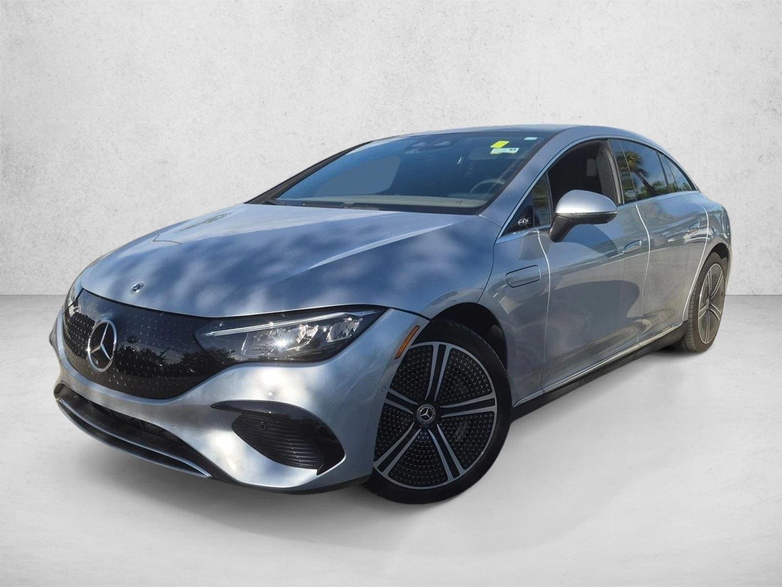 2024 Mercedes-Benz EQE Base — photo 1 of 18