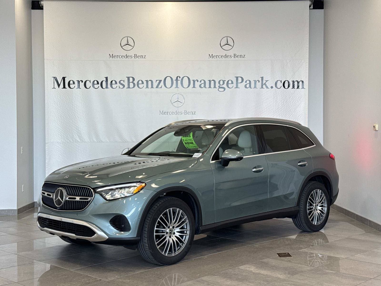 2026 Mercedes-Benz GLC 300 4MATIC — photo 1 of 29