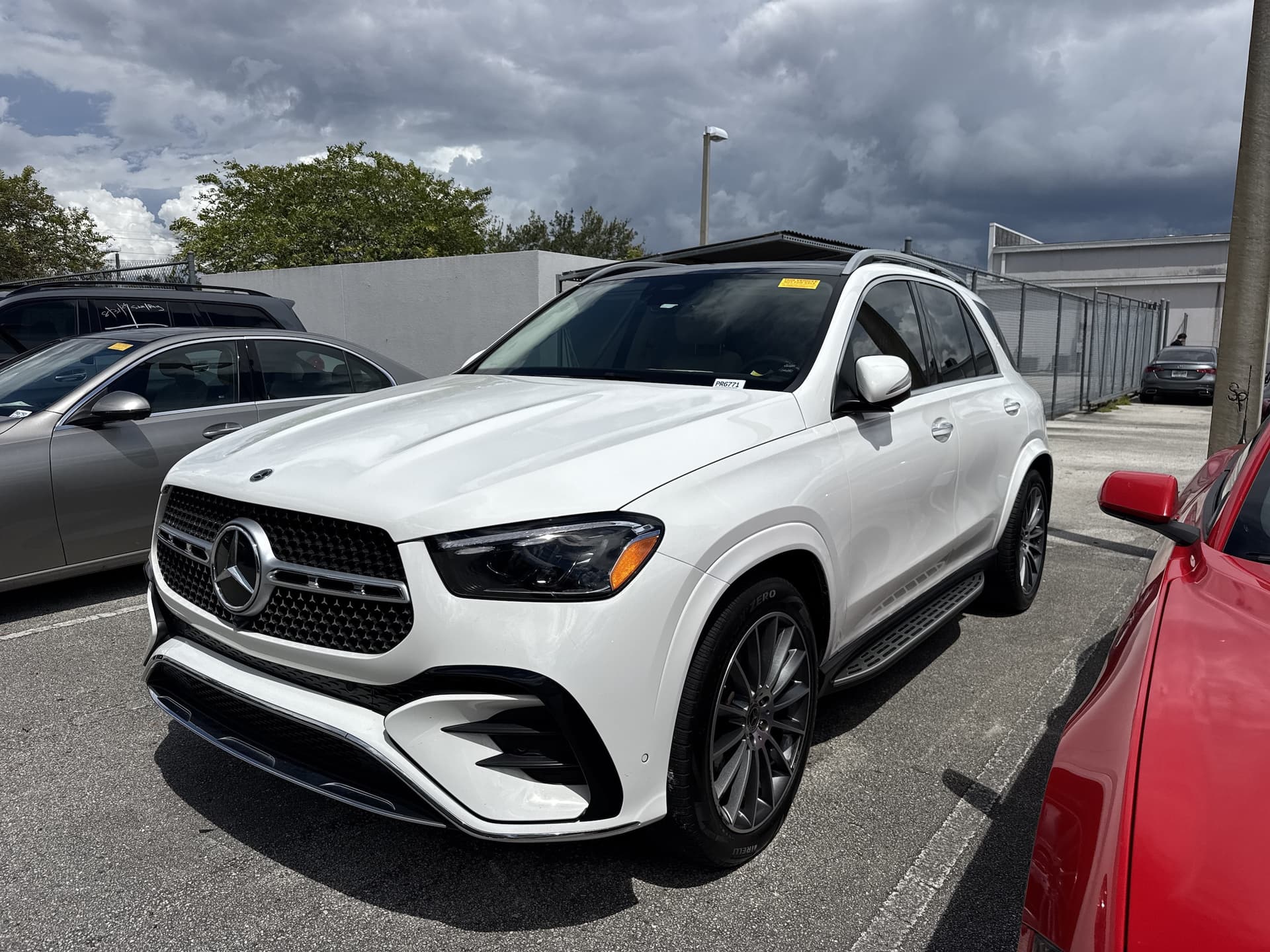 2024 Mercedes-Benz GLE Base — photo 1 of 4