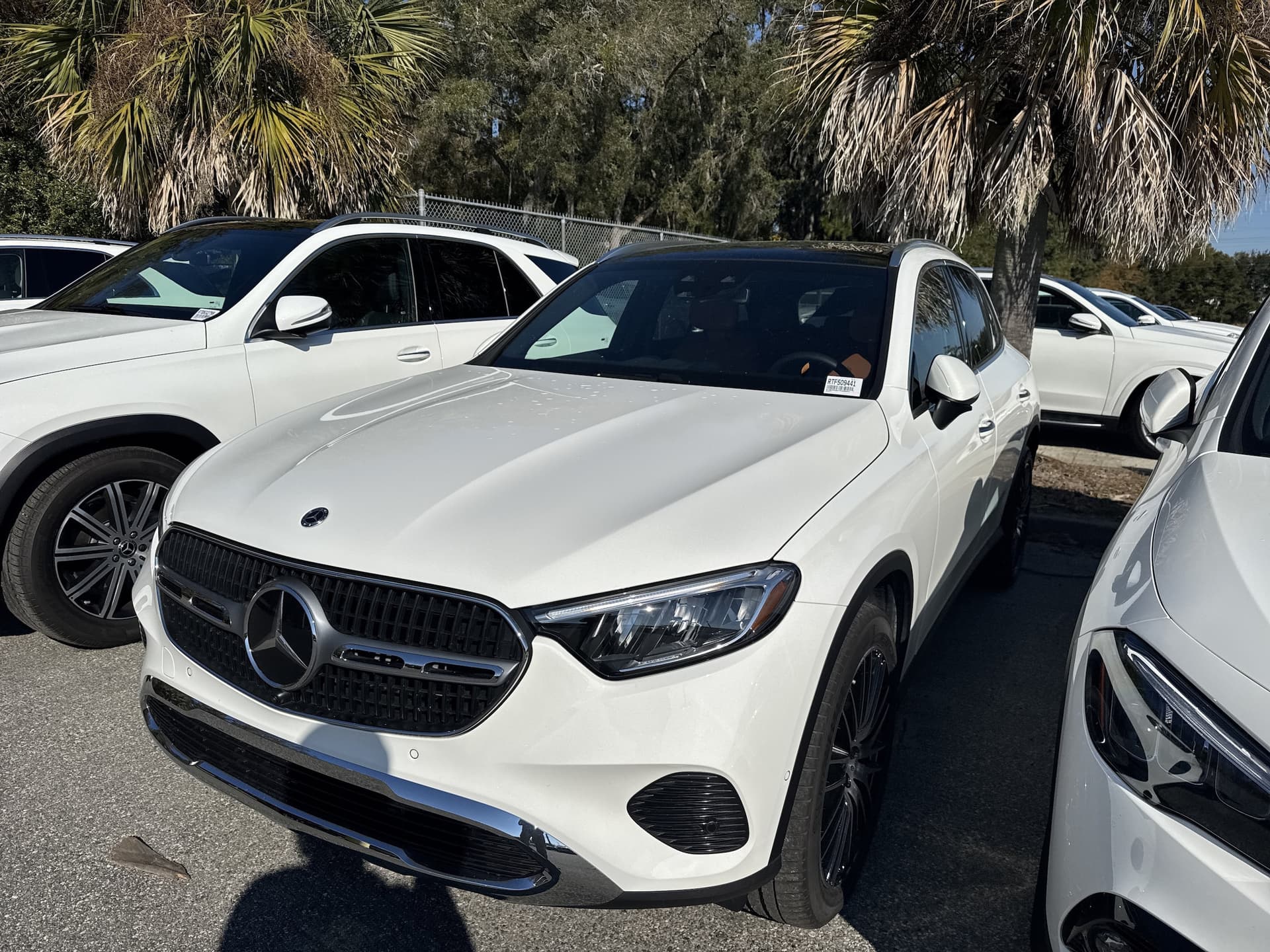 2026 Mercedes-Benz GLC 300 4MATIC — photo 1 of 4