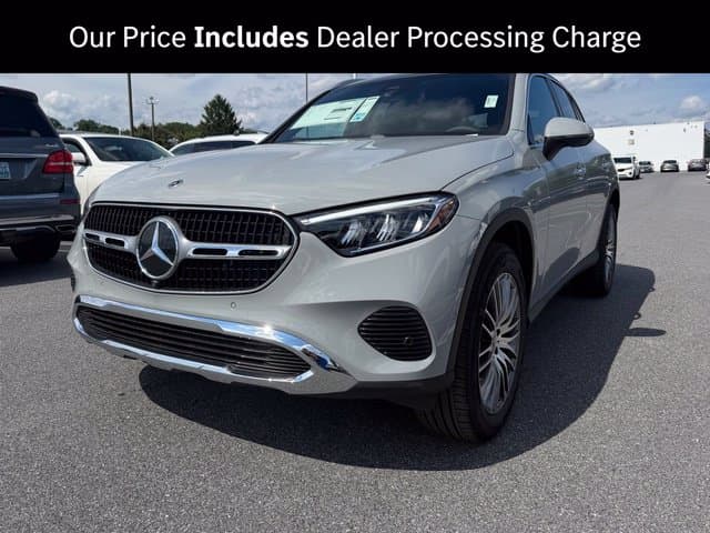 2027 Mercedes-Benz GLC Base — photo 1 of 9