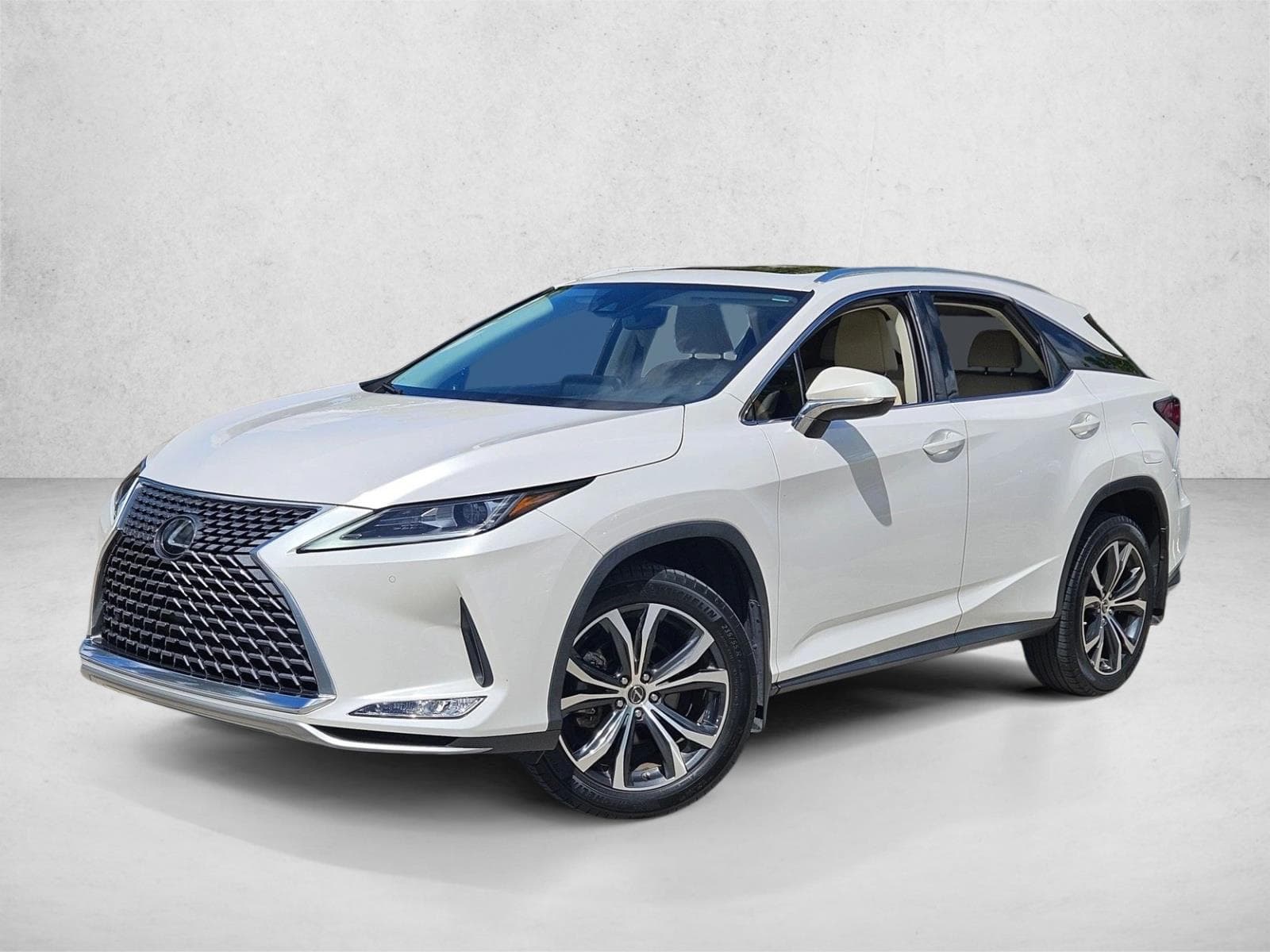 2022 Lexus RX Base — photo 1 of 15