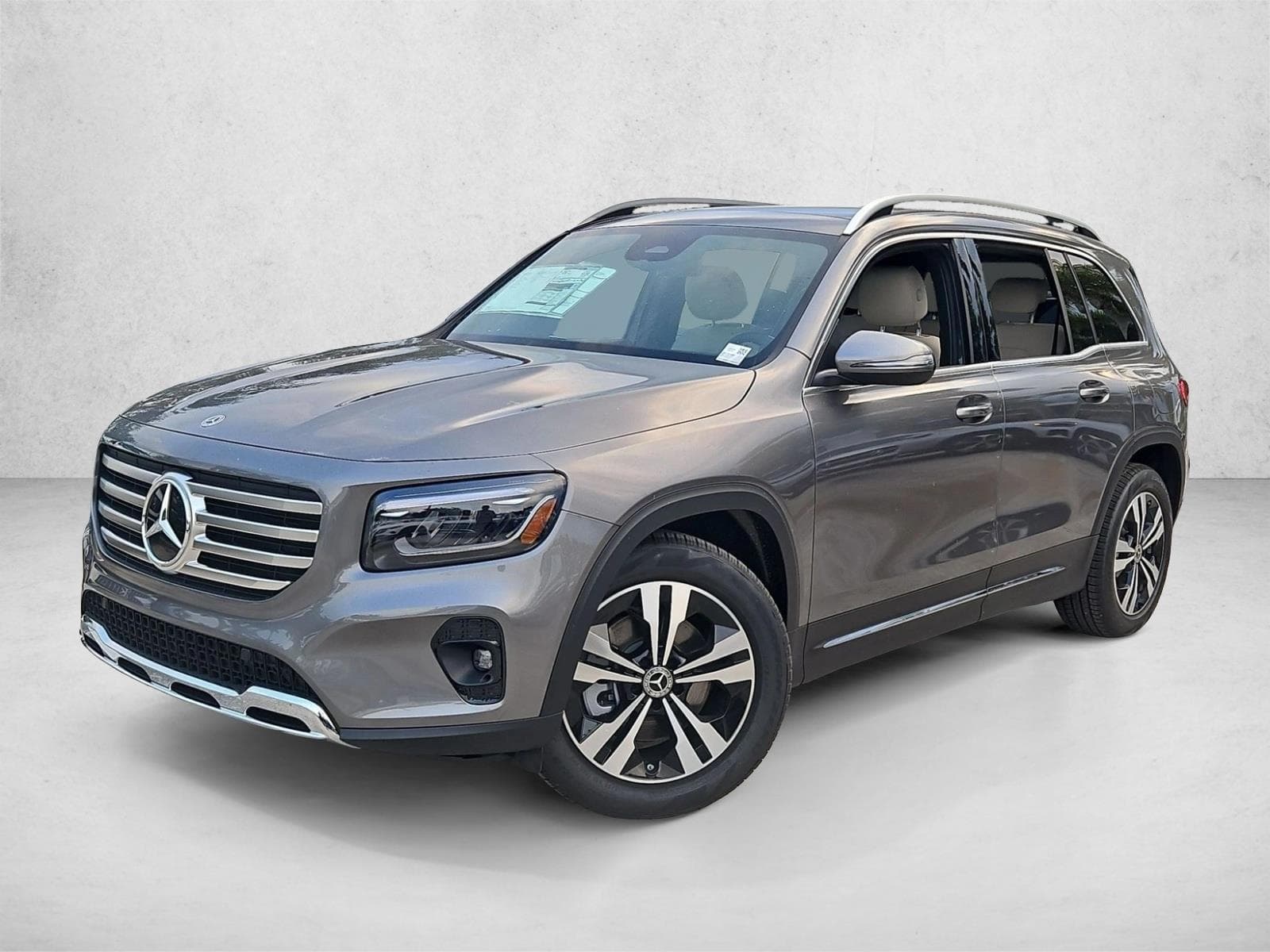 2026 Mercedes-Benz GLB Base — photo 1 of 17