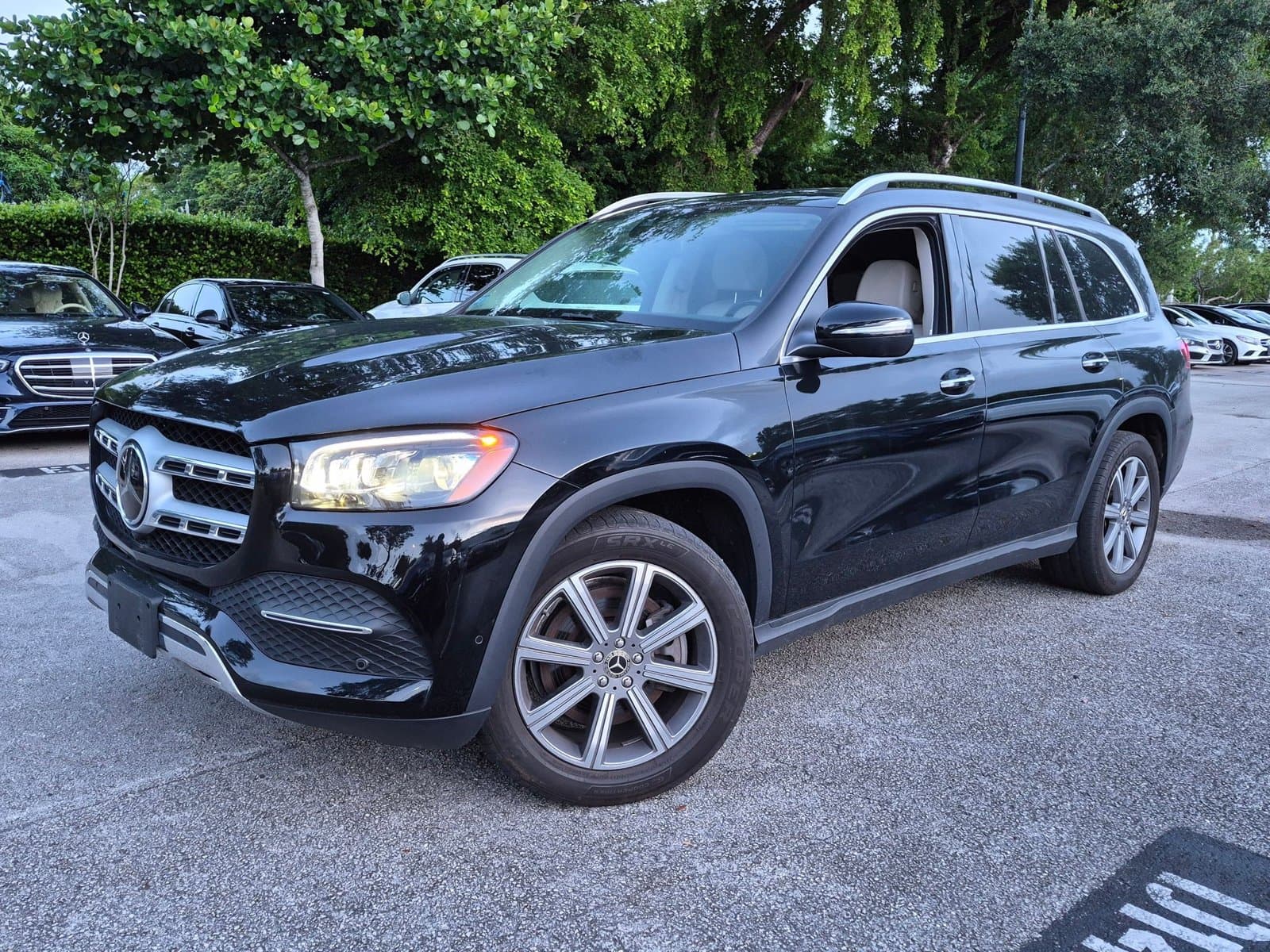 2023 Mercedes-Benz GLS 4MATIC — photo 1 of 26