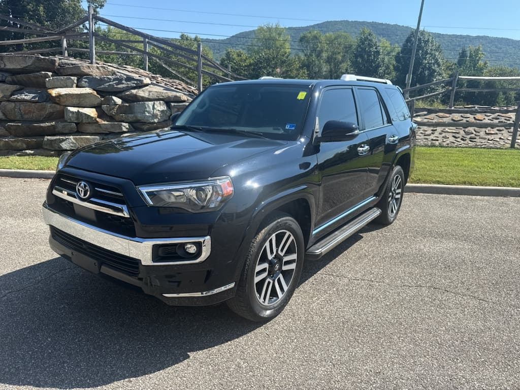 2023 Toyota 4Runner Limited — photo 1 of 12