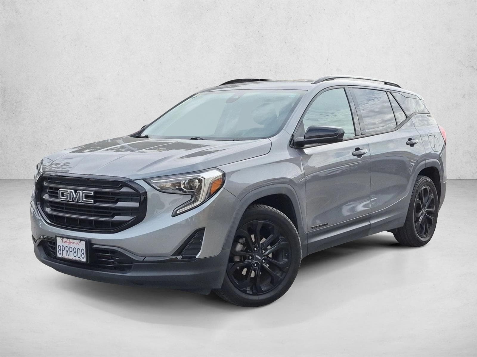 2020 GMC Terrain SLE — photo 1 of 15