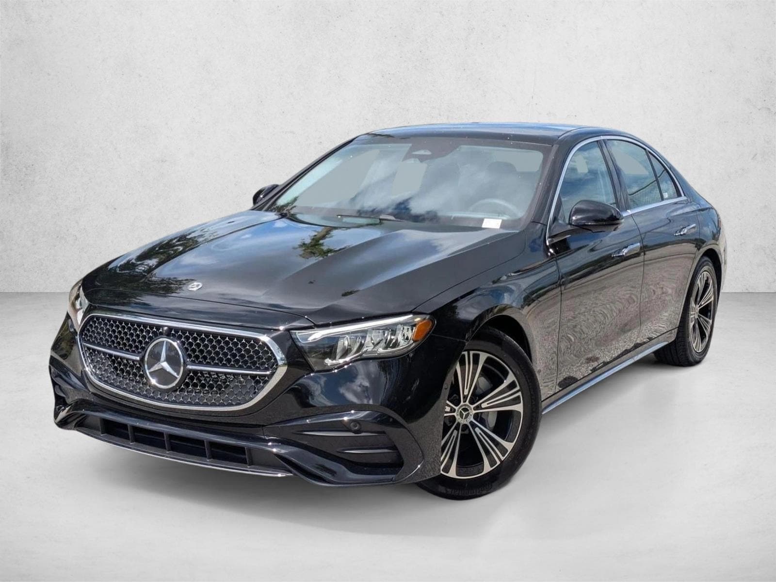 2026 Mercedes-Benz E-Class E 350 — photo 1 of 18