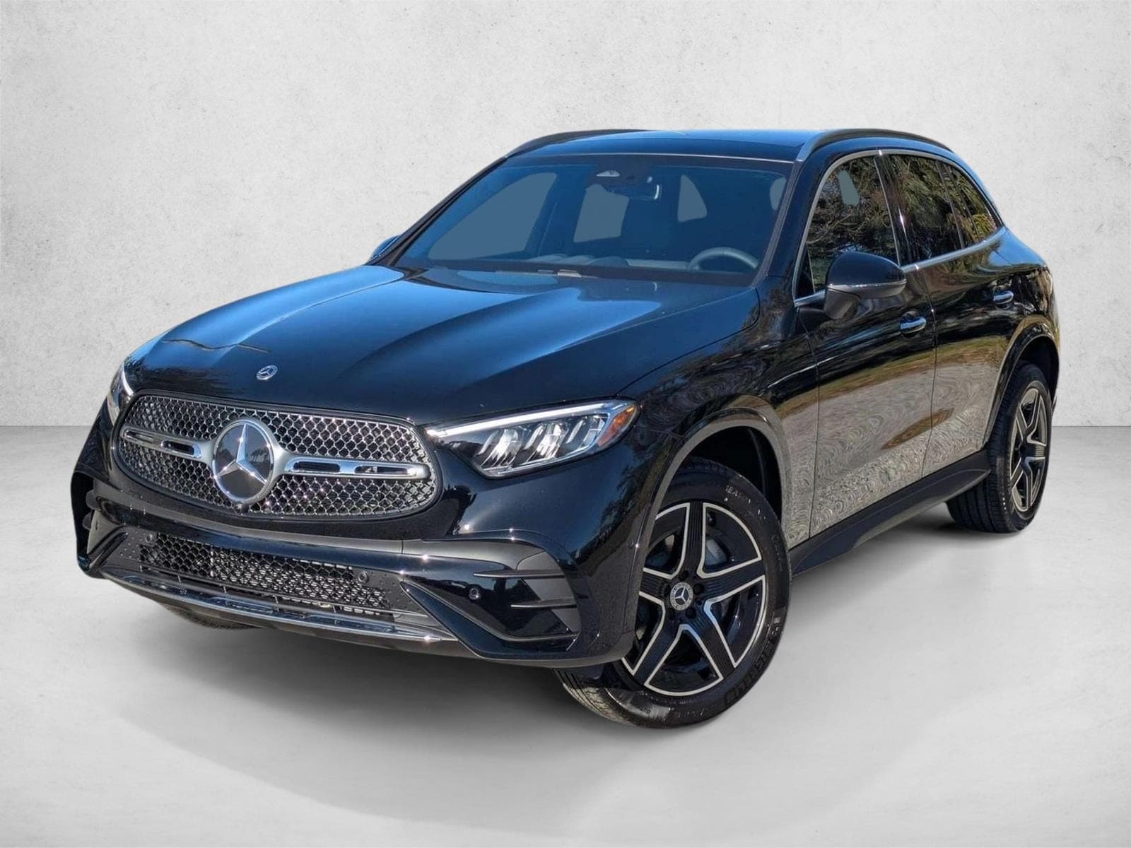 2026 Mercedes-Benz GLC GLC 300 — photo 1 of 17