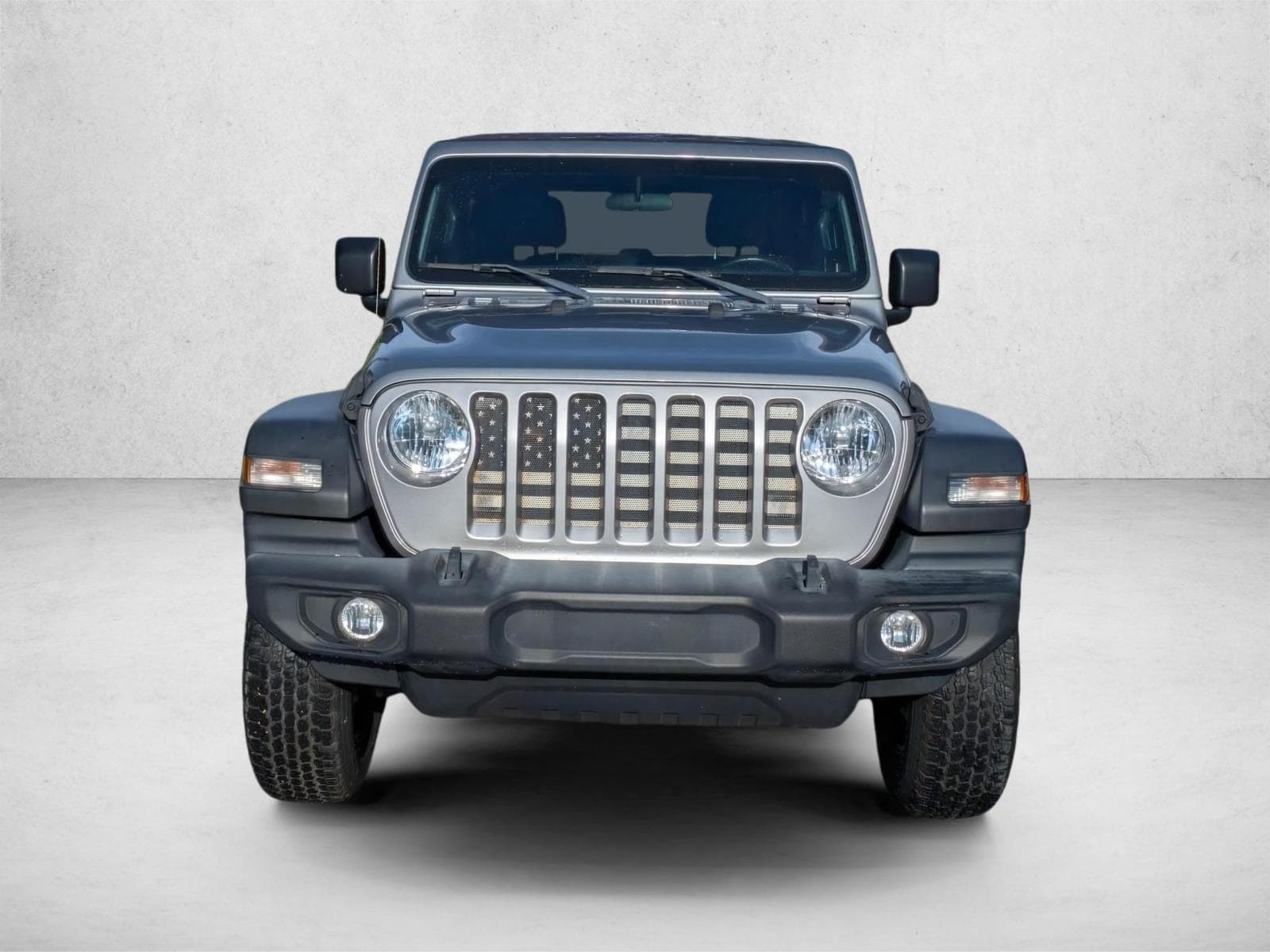 2021 Jeep Wrangler Sport — photo 1 of 16