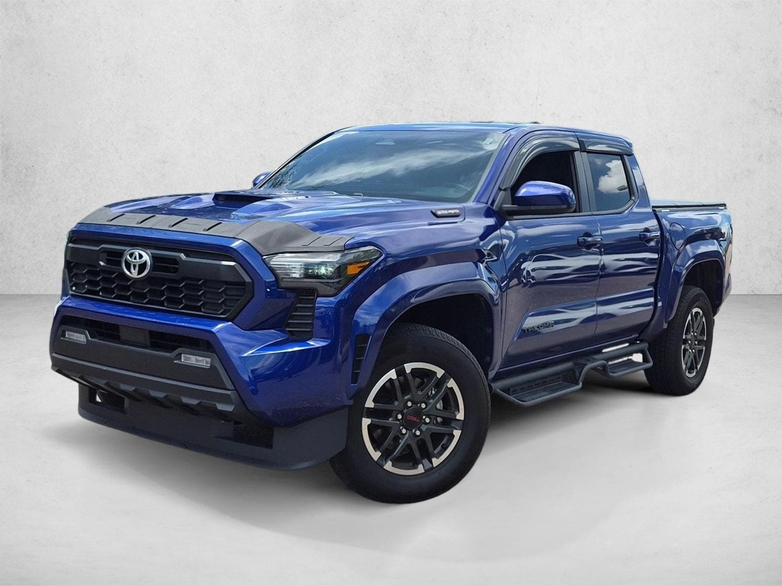 2025 Toyota Tacoma 4WD TRD Sport — photo 1 of 16