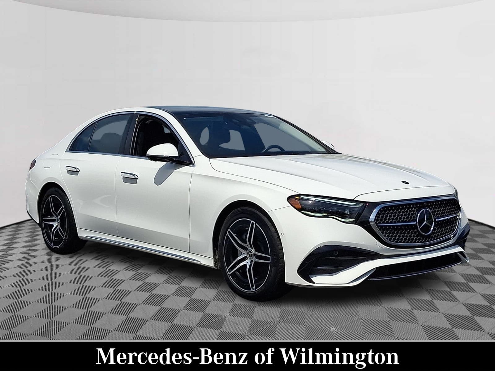 2026 Mercedes-Benz E-Class 4MATIC — photo 1 of 32