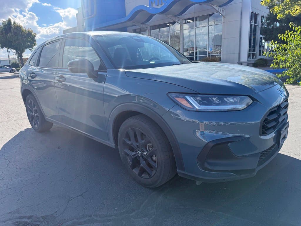 2024 Honda HR-V Base — photo 1 of 16