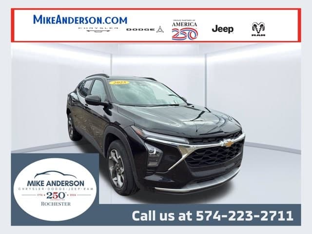 2025 Chevrolet Trax LT — photo 1 of 7