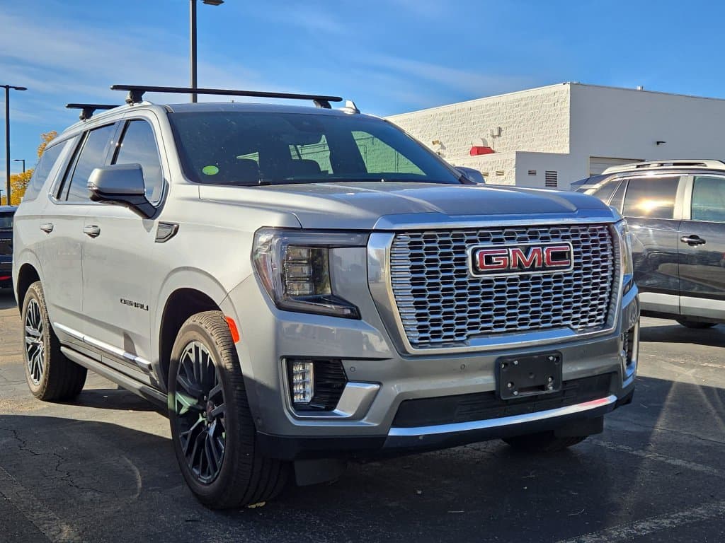 2024 GMC Yukon Denali — photo 1 of 10