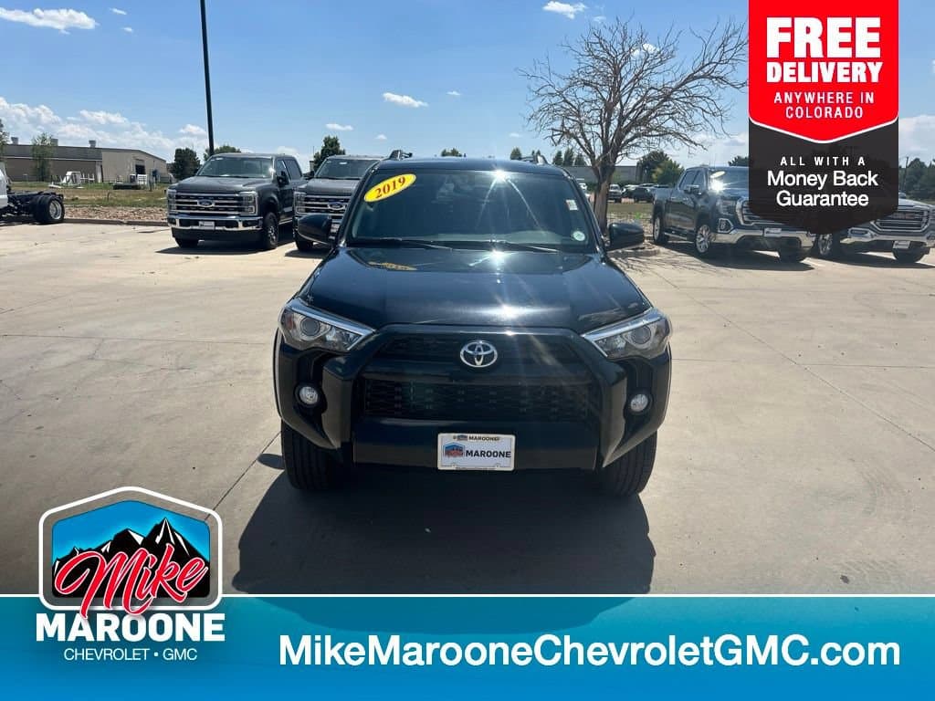 2019 Toyota 4Runner SR5 — photo 1 of 38