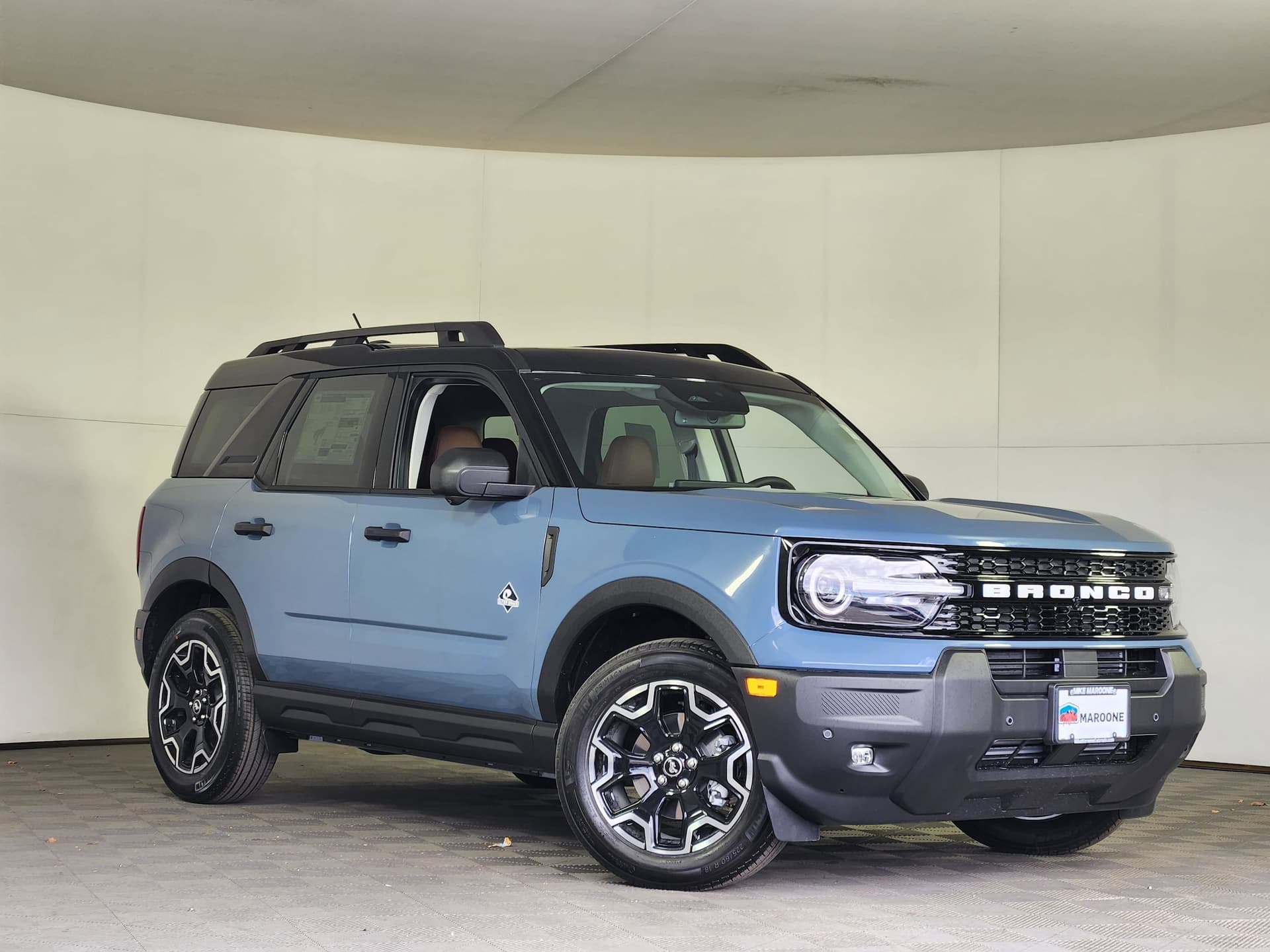 2026 Ford Bronco Sport Outer Banks — photo 1 of 34
