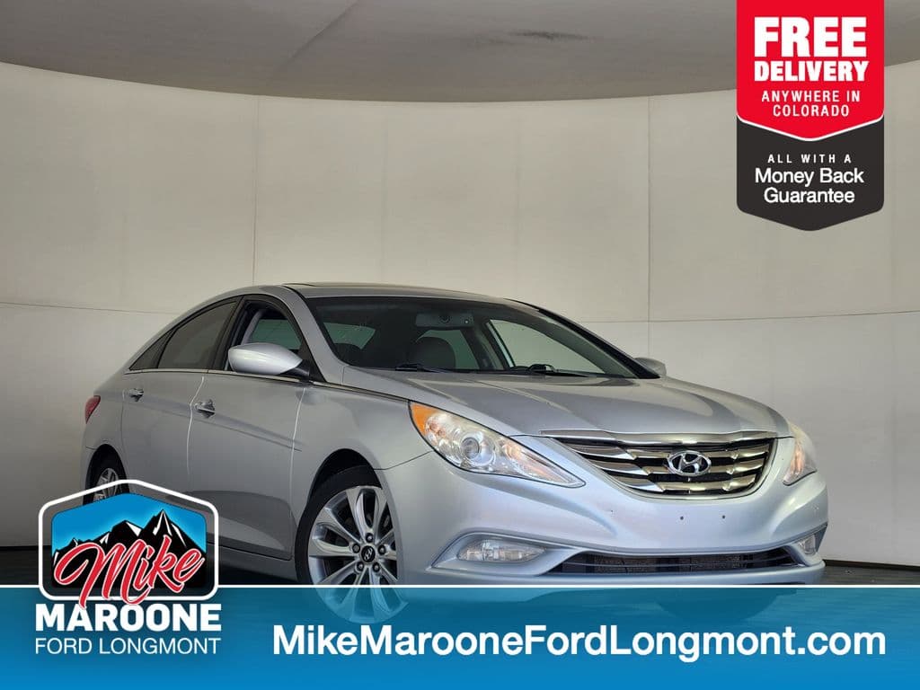 2013 Hyundai Sonata SE — photo 1 of 27