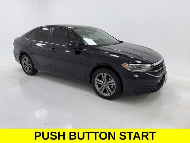 2023 Volkswagen Jetta Base — photo 1 of 21