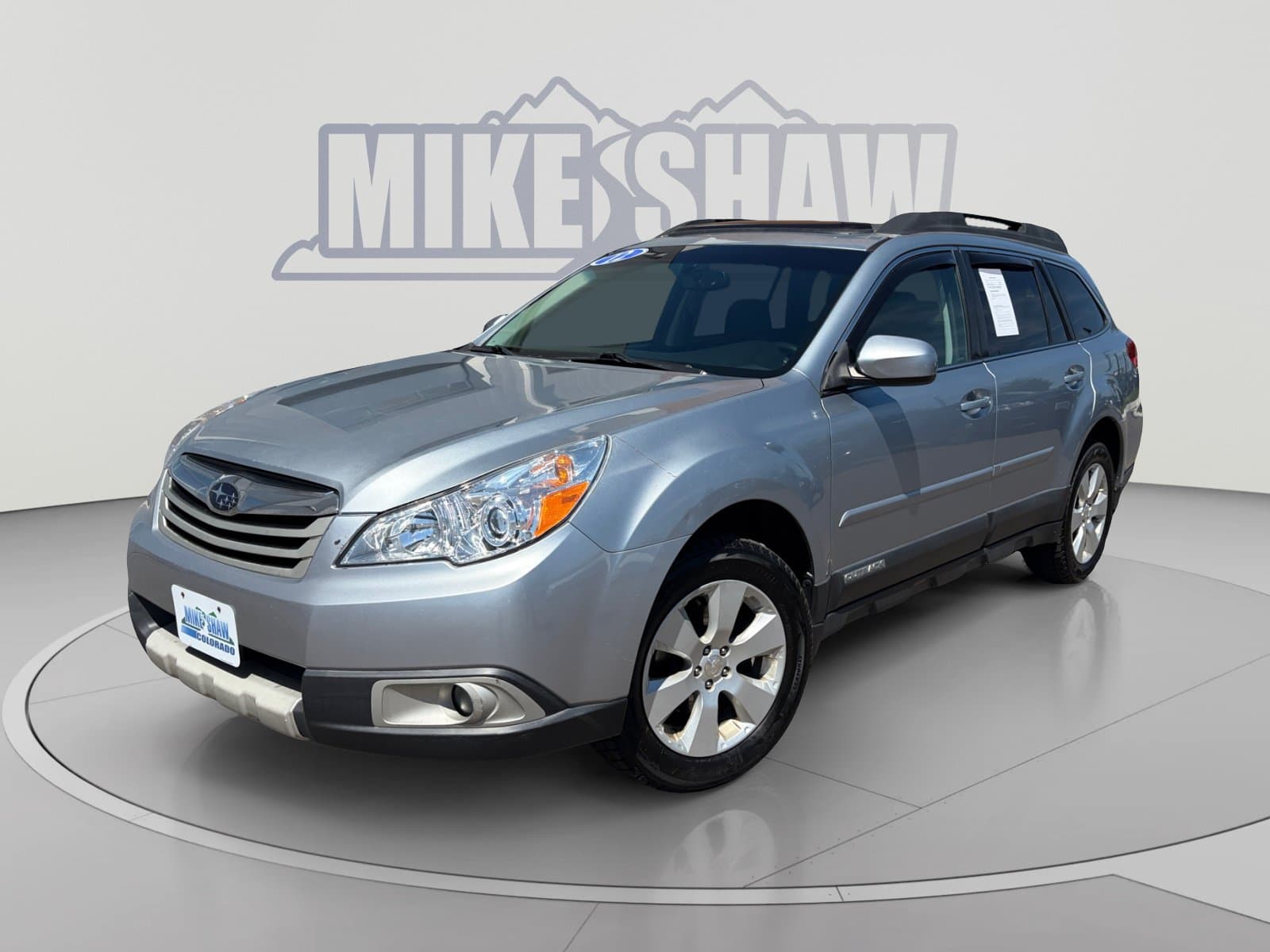 2012 Subaru Outback 2.5i Prem — photo 1 of 36