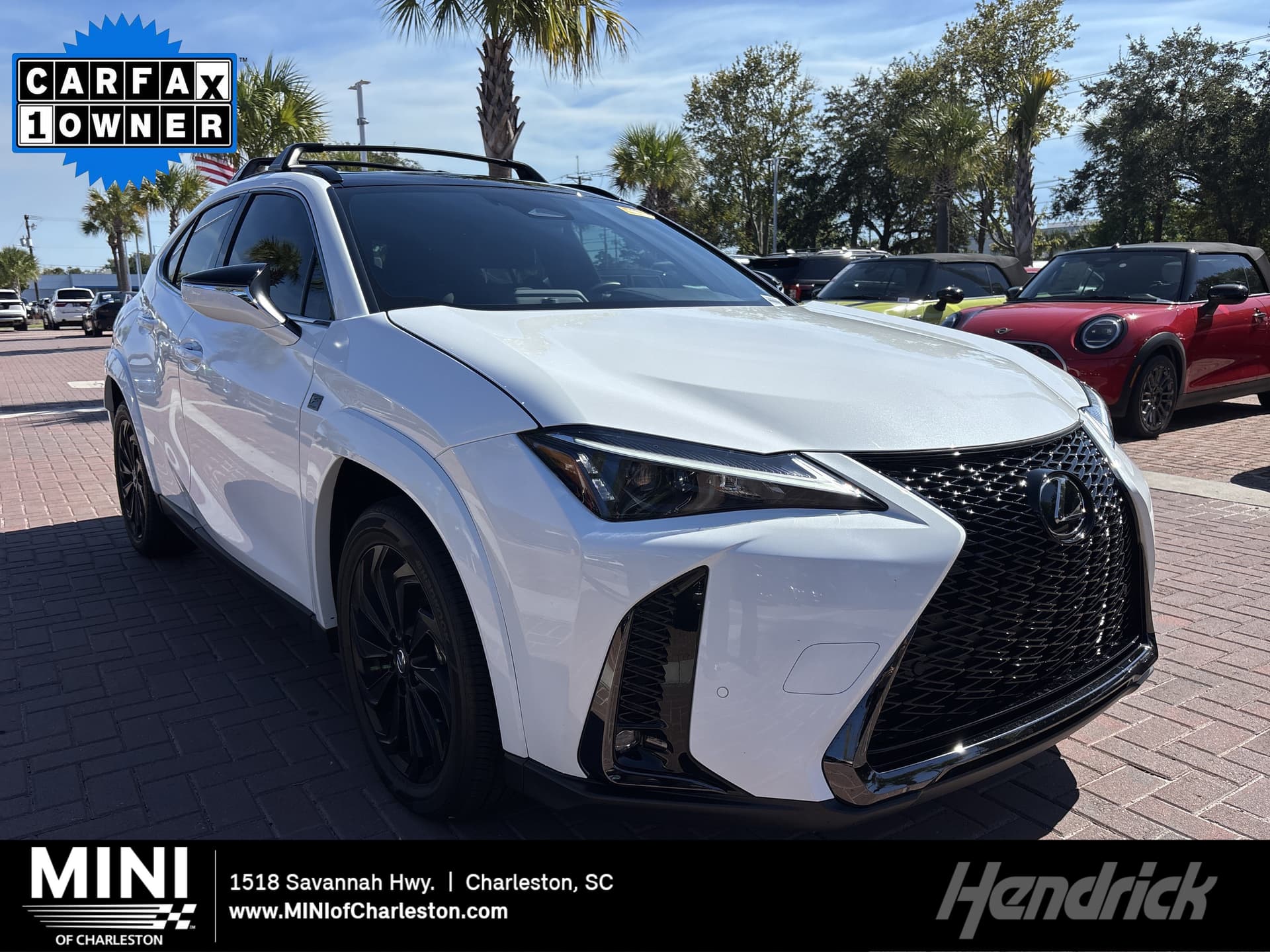 2025 Lexus UX UX 300h F SPORT Design — photo 1 of 39