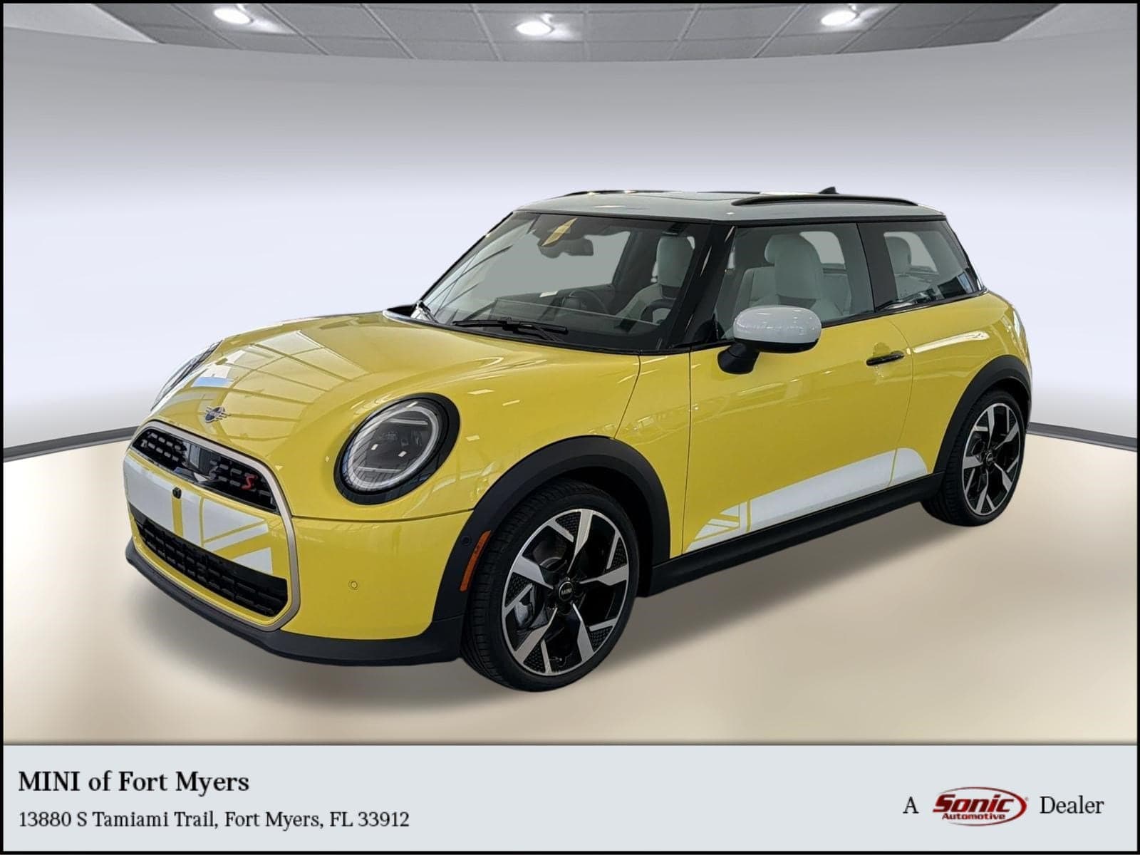 2026 Mini 2 Door Iconic — photo 1 of 44
