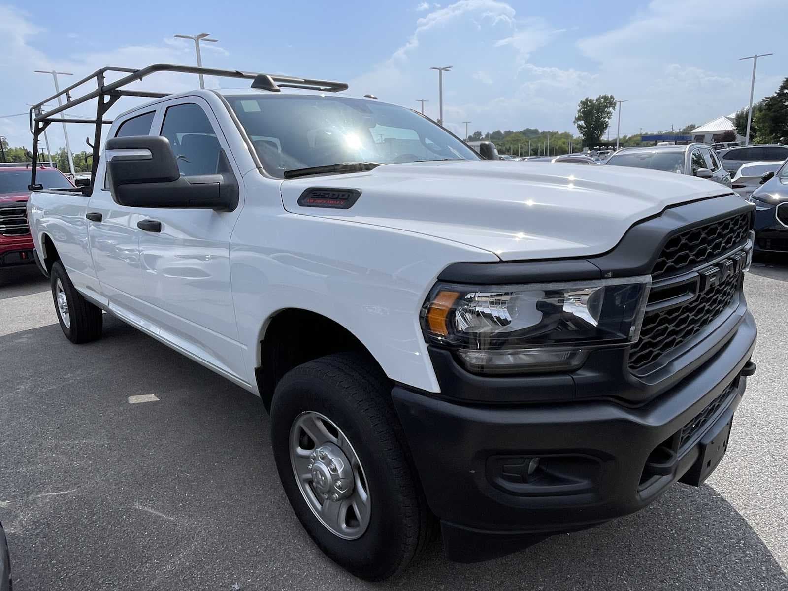 2024 RAM 2500 Tradesman 4x4 Crew Cab 8 Box — photo 1 of 4