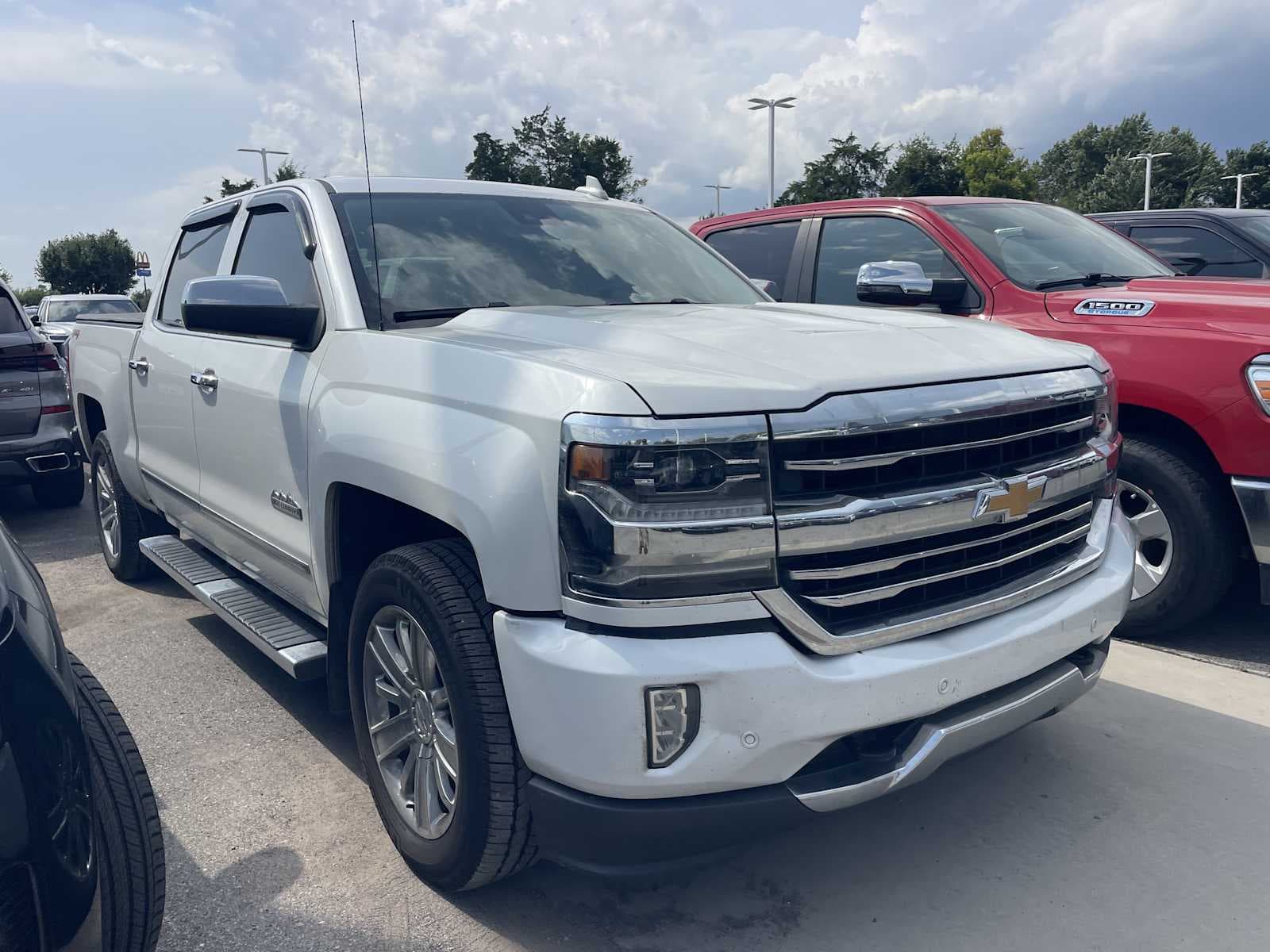 2017 Chevrolet Silverado 1500 High Country 4WD Crew Cab 143.5 — photo 1 of 4