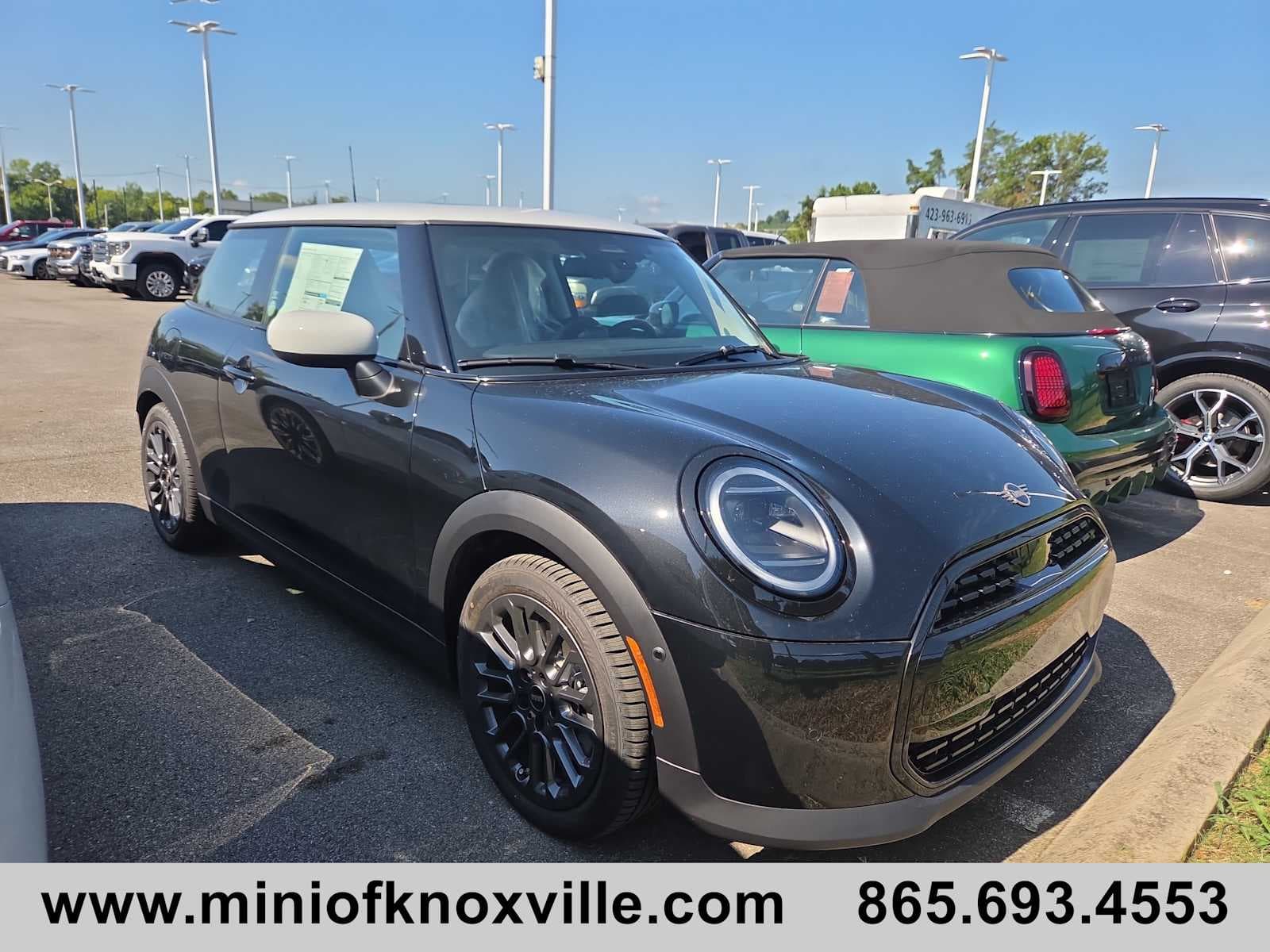2026 Mini 2 Door Signature Plus — photo 1 of 12