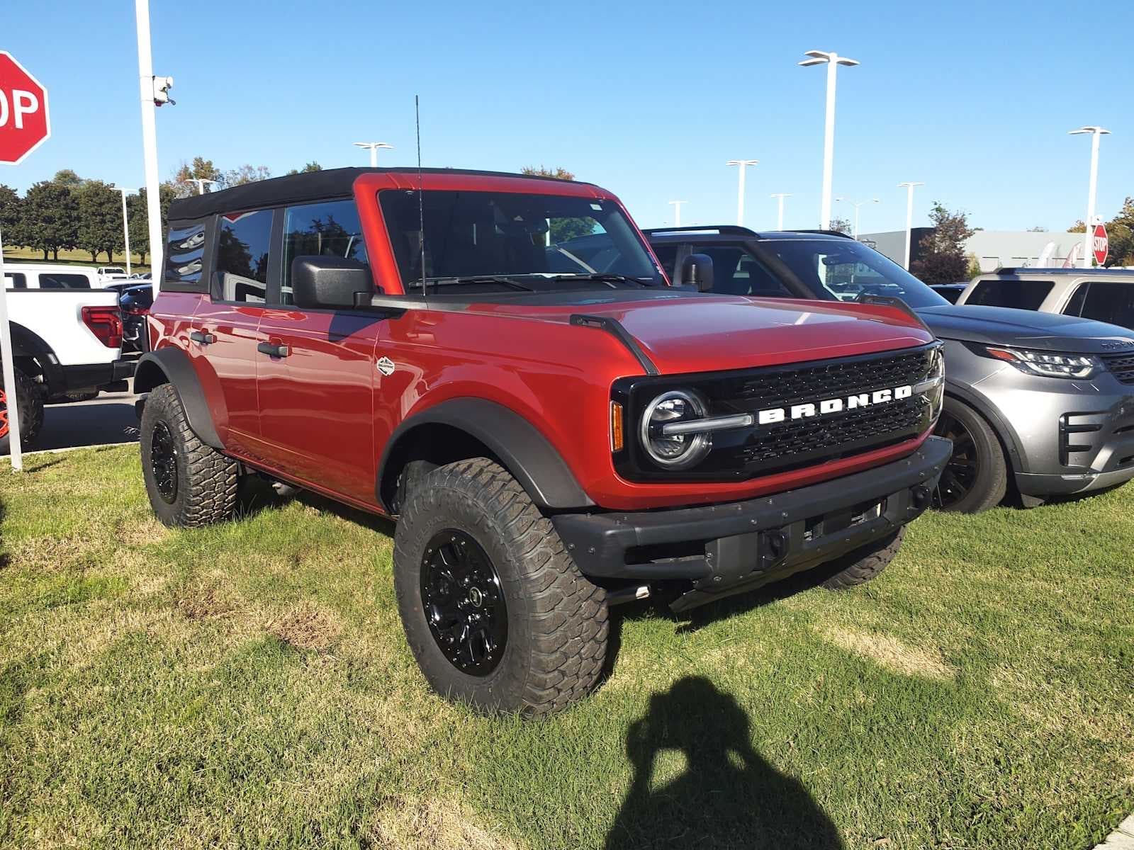 2023 Ford Bronco Wildtrak — photo 1 of 4