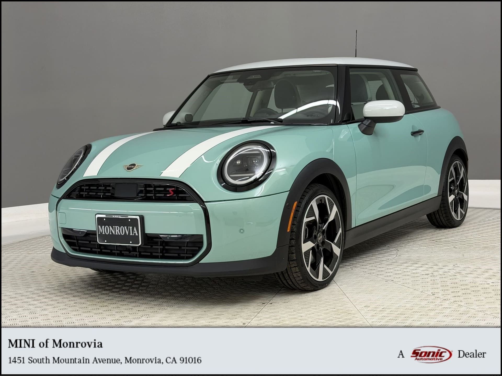 2025 Mini Hardtop 2 Door Cooper S — photo 1 of 33