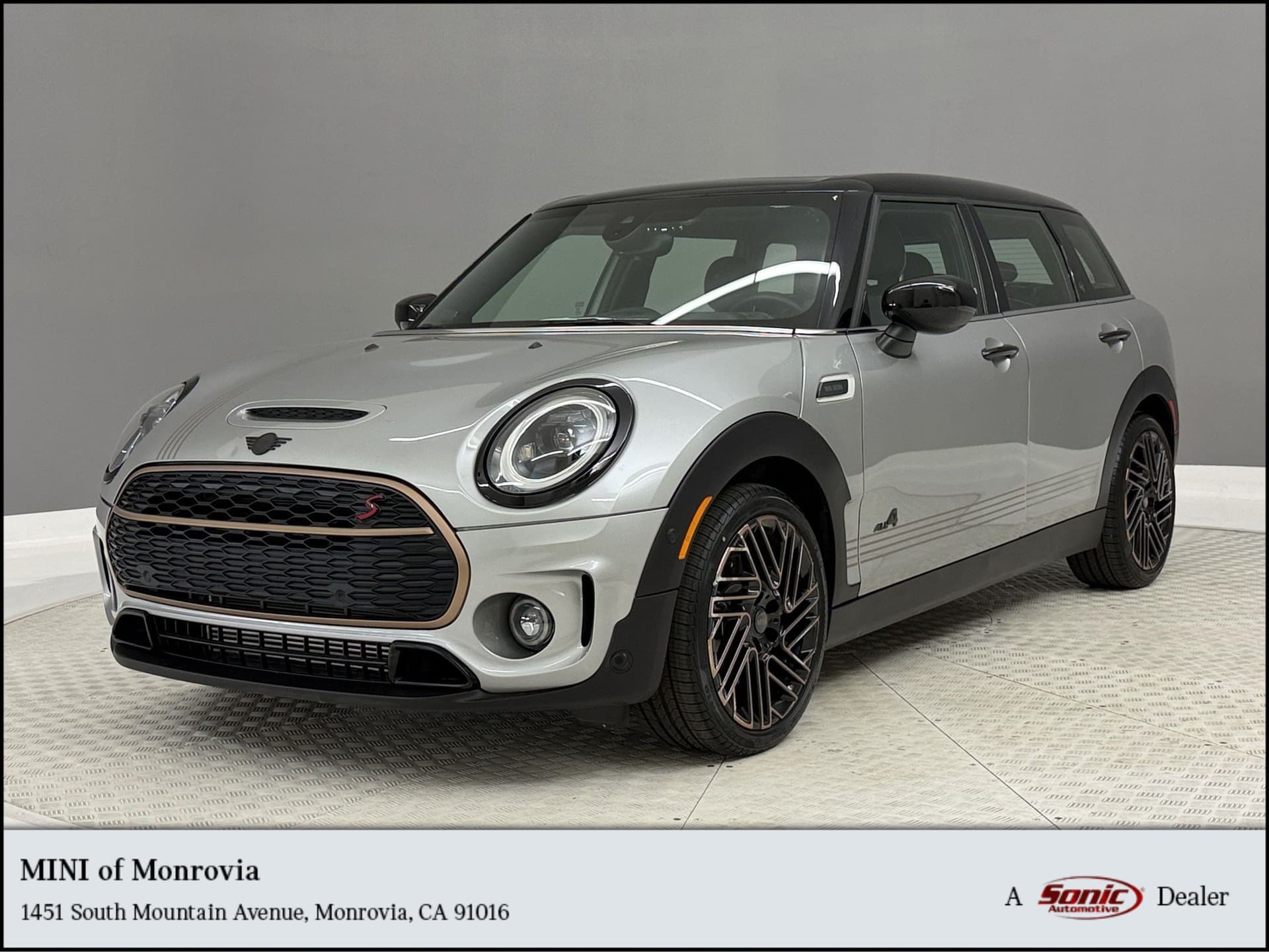 2024 Mini Clubman Cooper S — photo 1 of 34