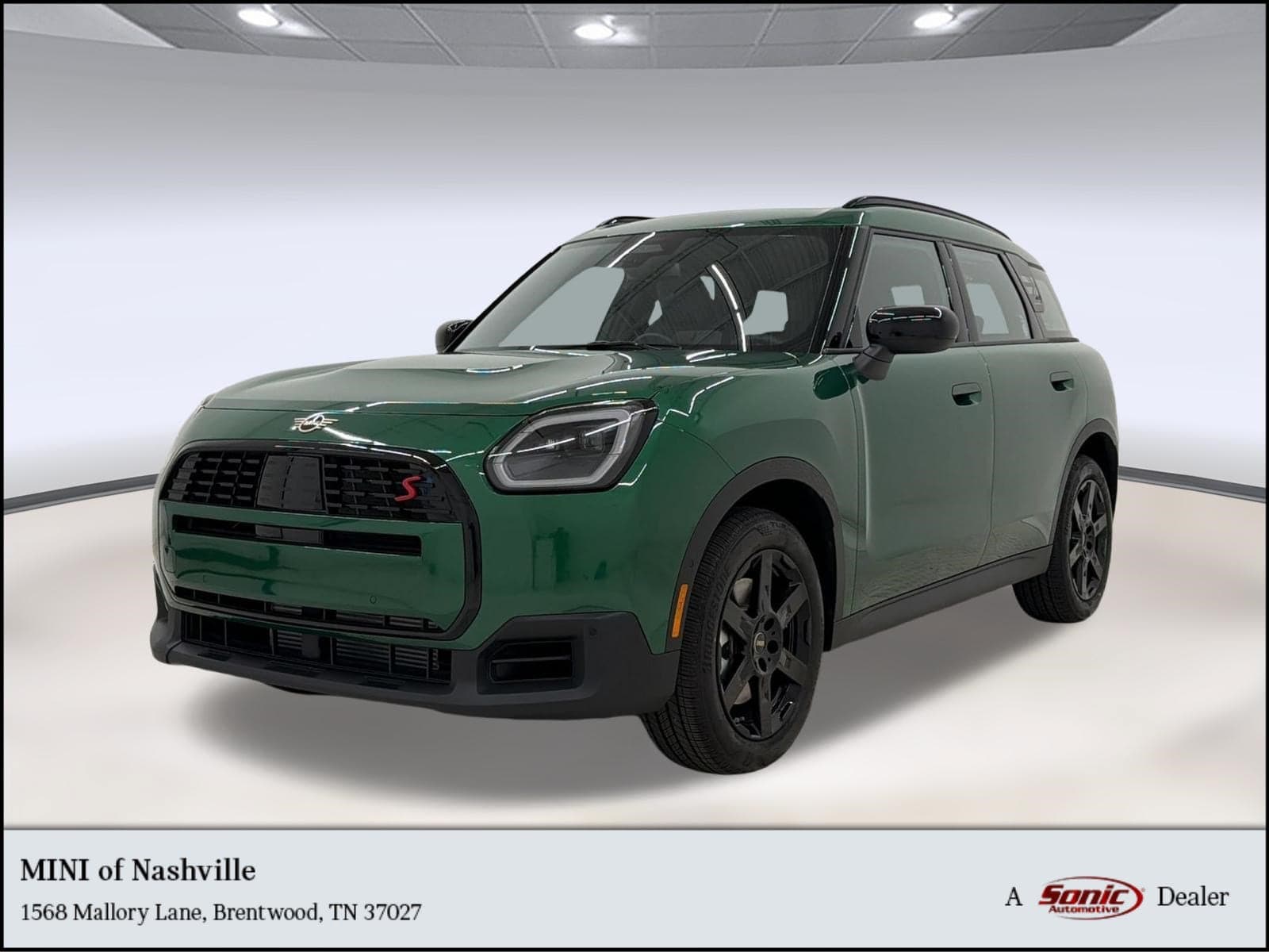 2027 Mini Countryman Signature Plus — photo 1 of 33