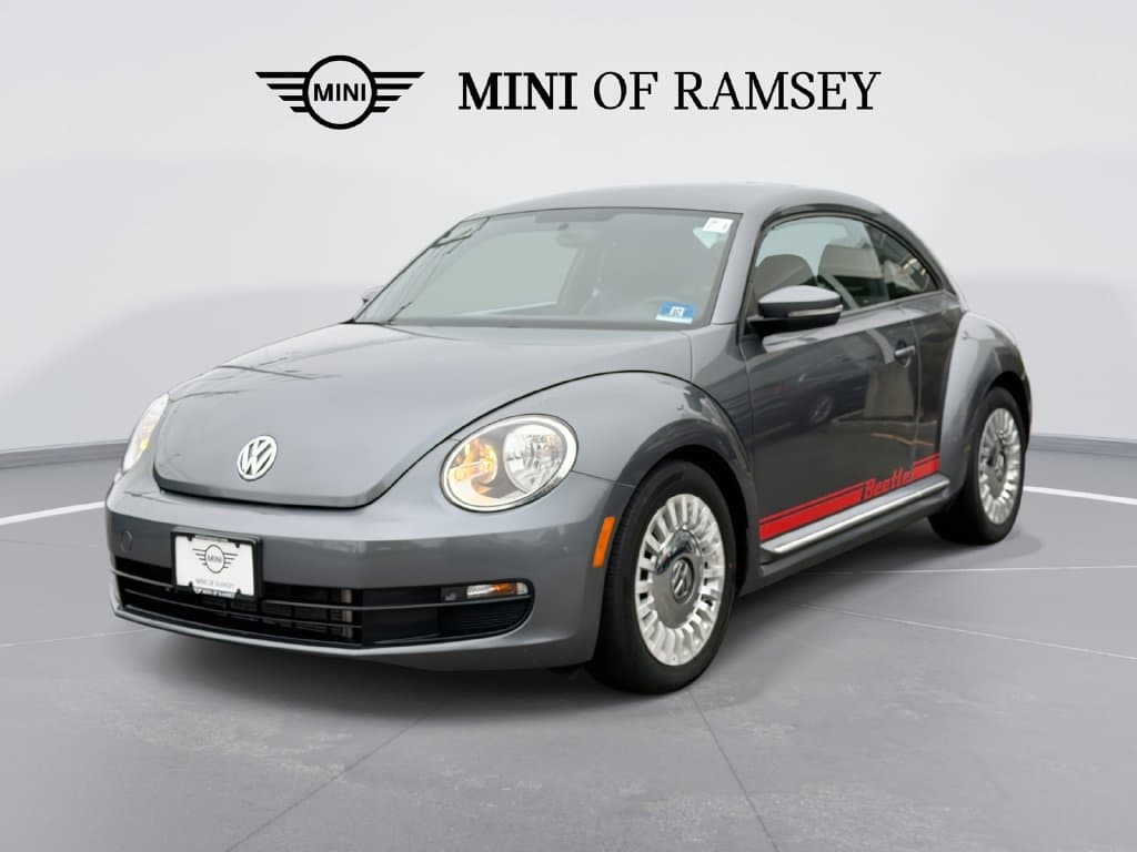2014 Volkswagen Beetle Convertible Base — photo 1 of 29