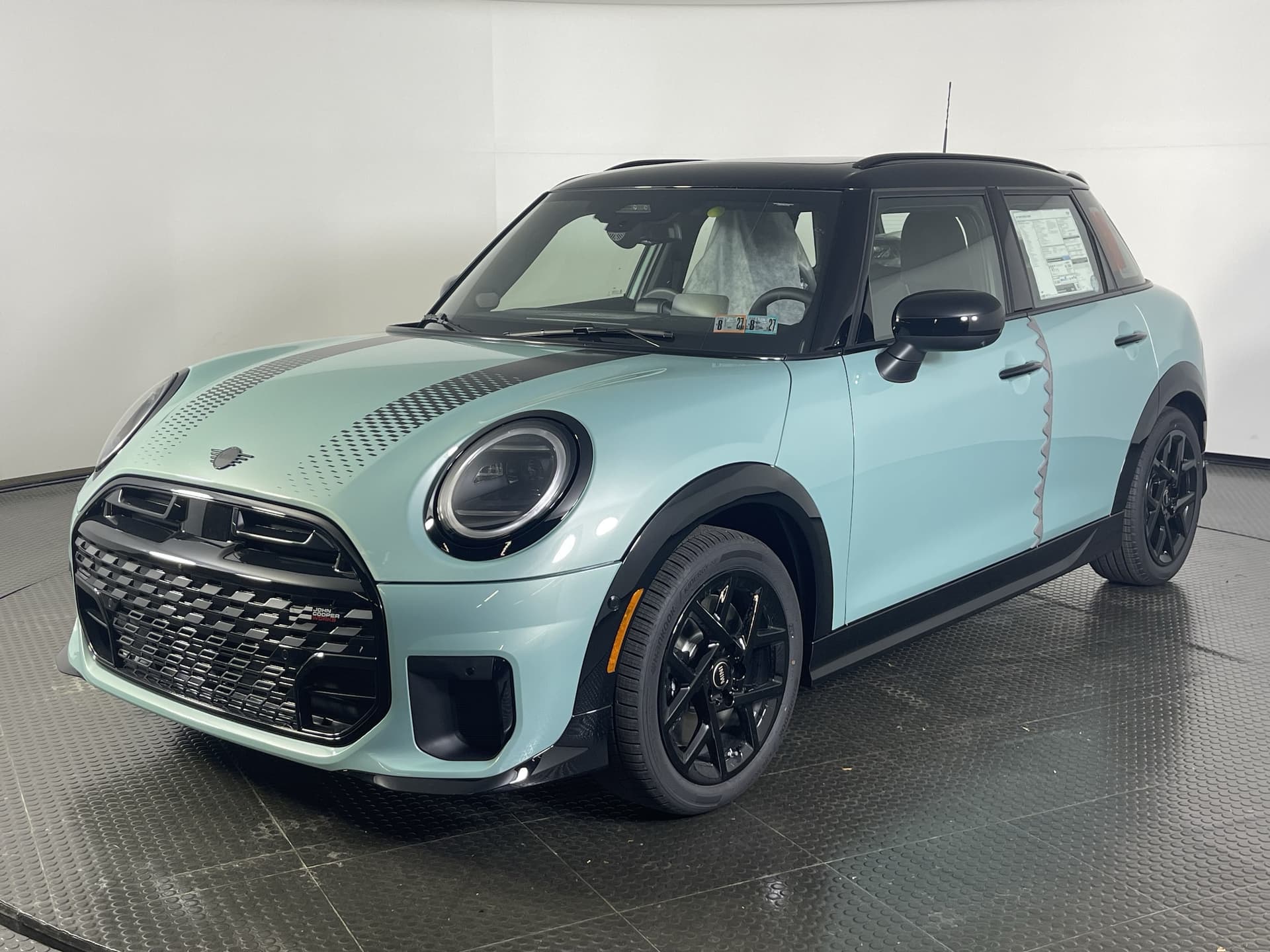 2027 Mini Cooper S Base — photo 1 of 16
