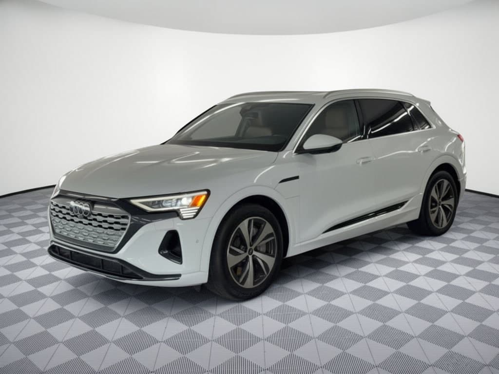 2024 Audi Q8 e-tron Premium Plus — photo 1 of 31