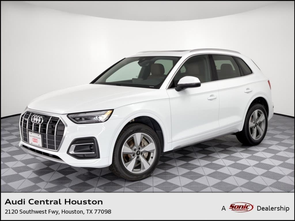2023 Audi Q5 Premium Plus — photo 1 of 31