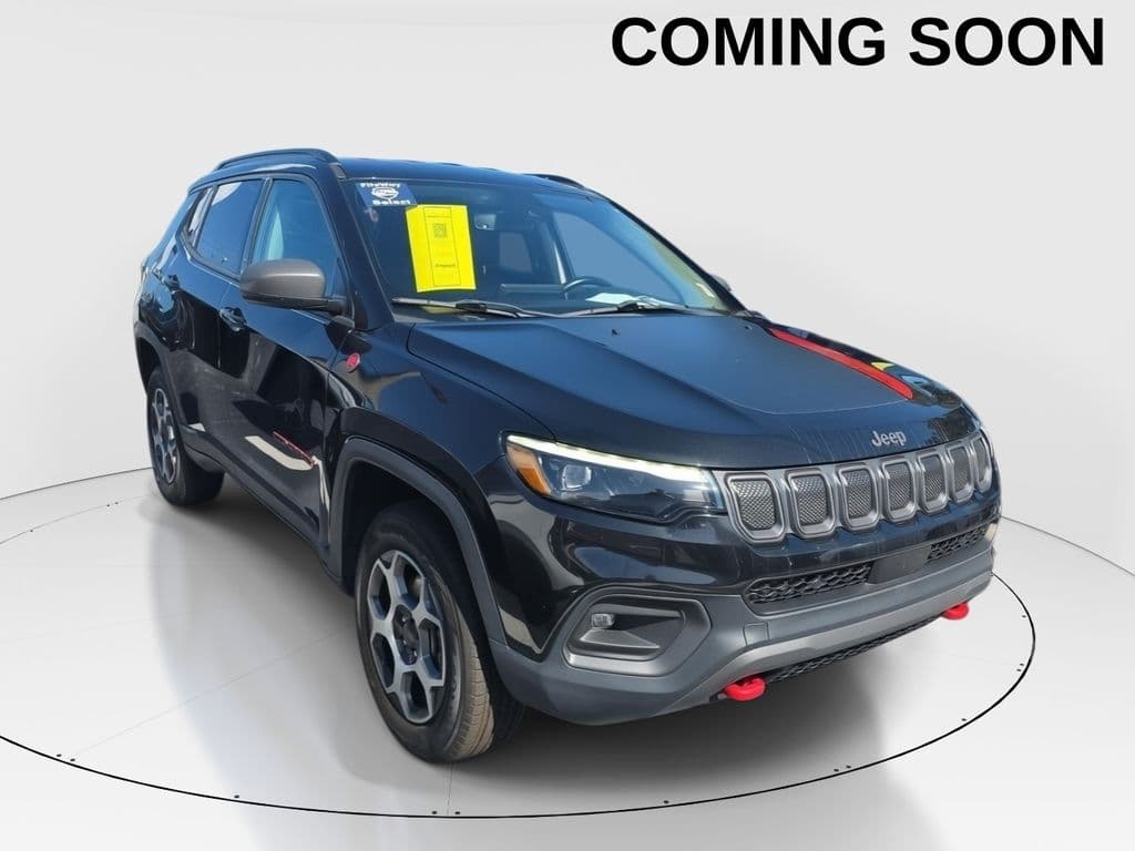 2022 Jeep Compass Trailhawk — photo 1 of 6