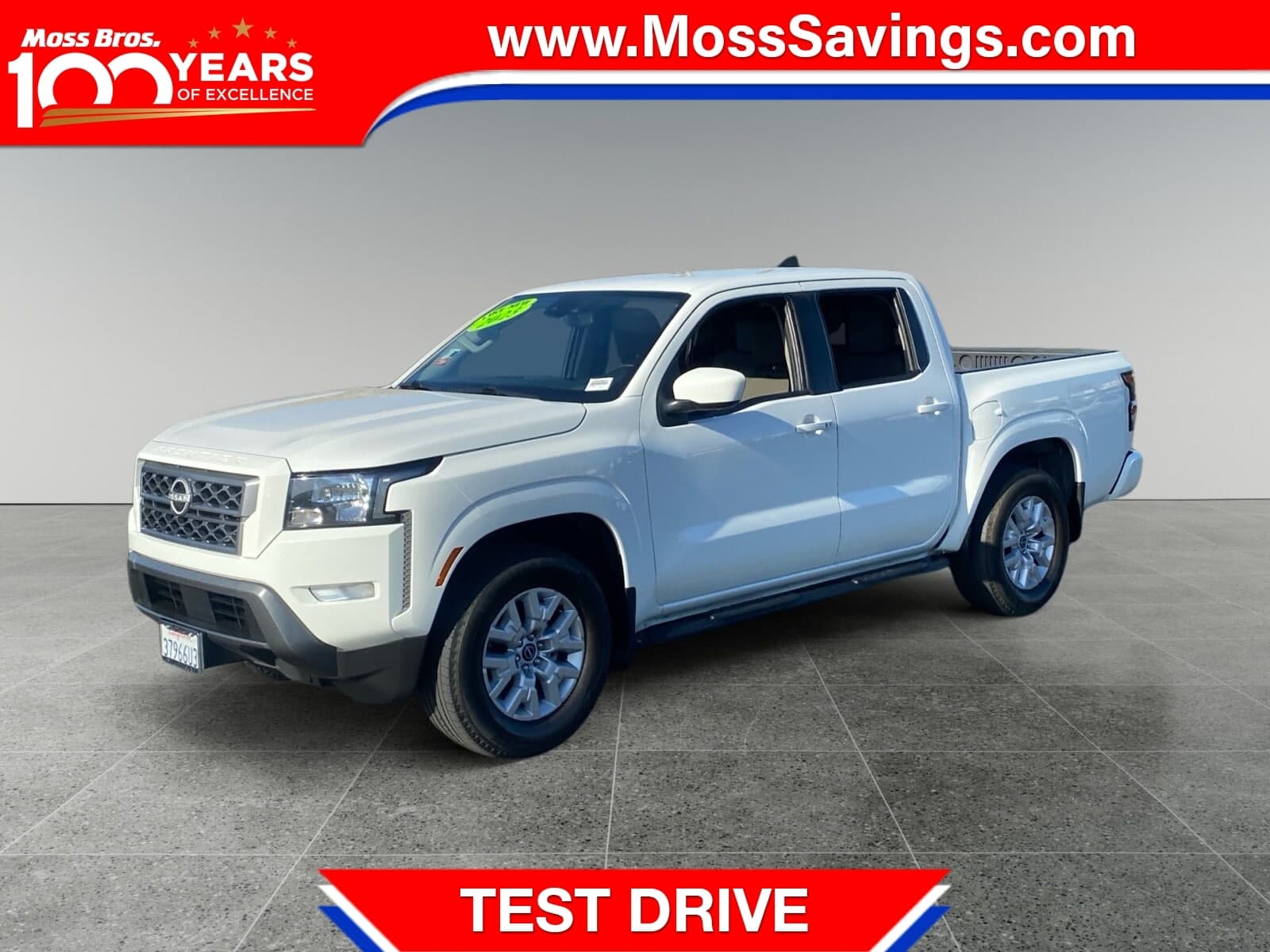2023 Nissan Frontier SV — photo 1 of 15