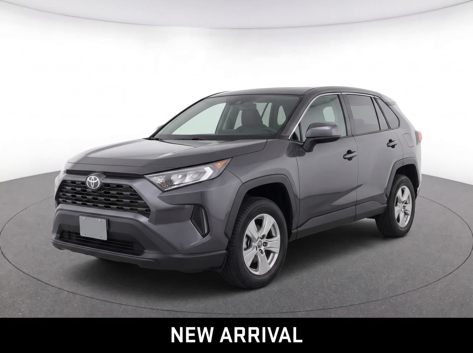 2022 Toyota RAV4 LE — photo 1 of 8