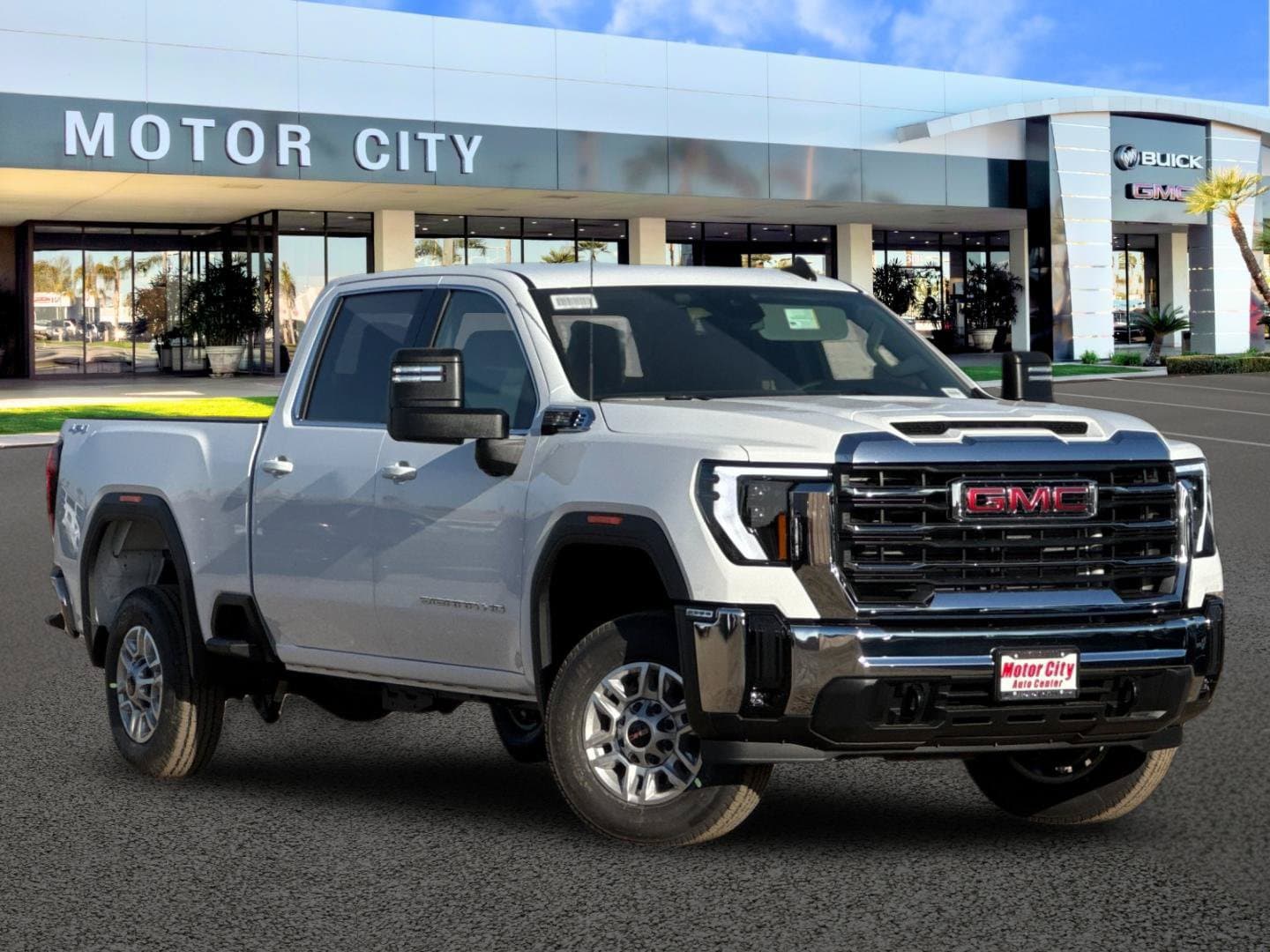 2026 GMC Sierra 2500HD SLE — photo 1 of 32