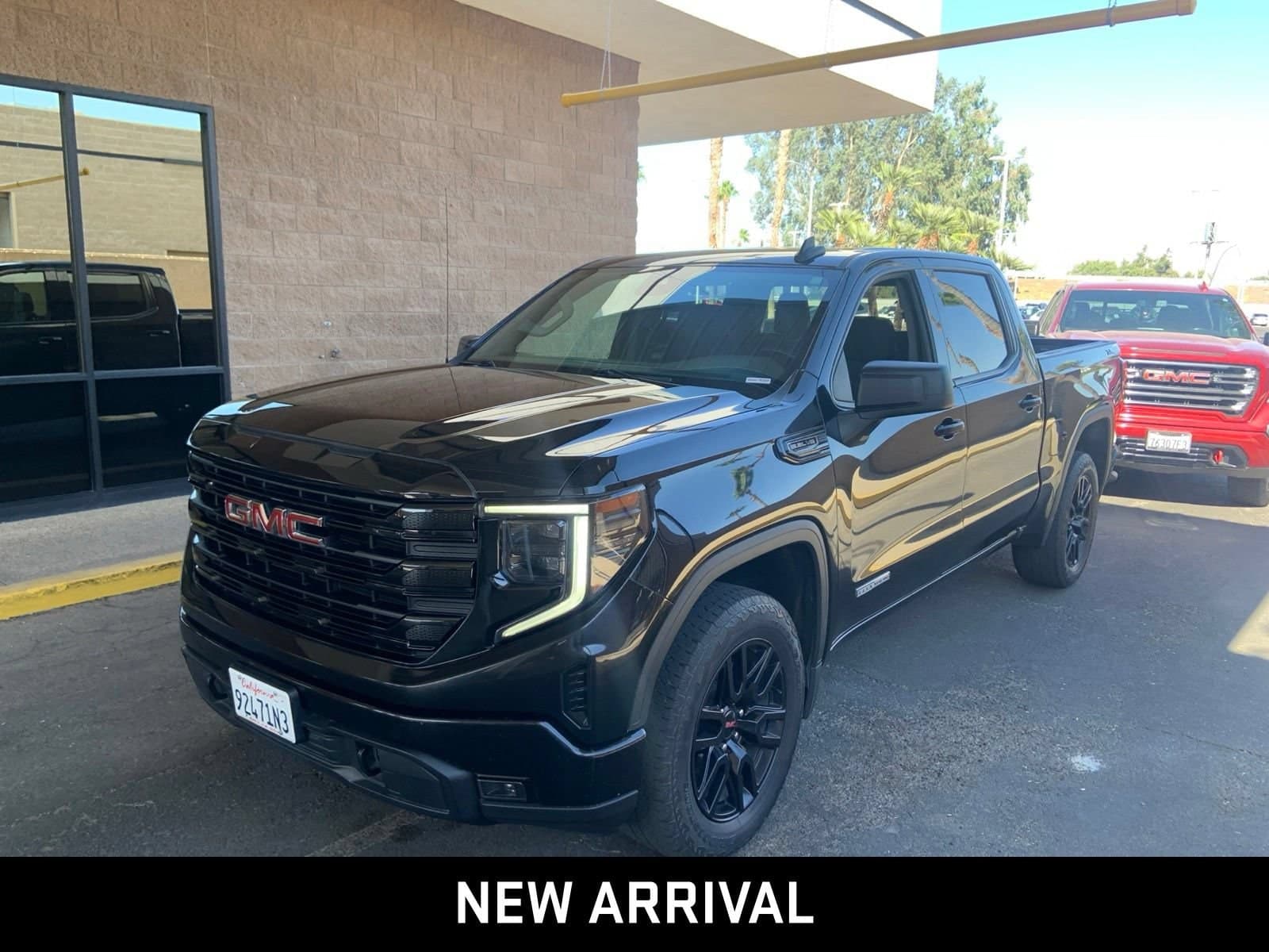 2022 GMC Sierra 1500 Elevation — photo 1 of 5