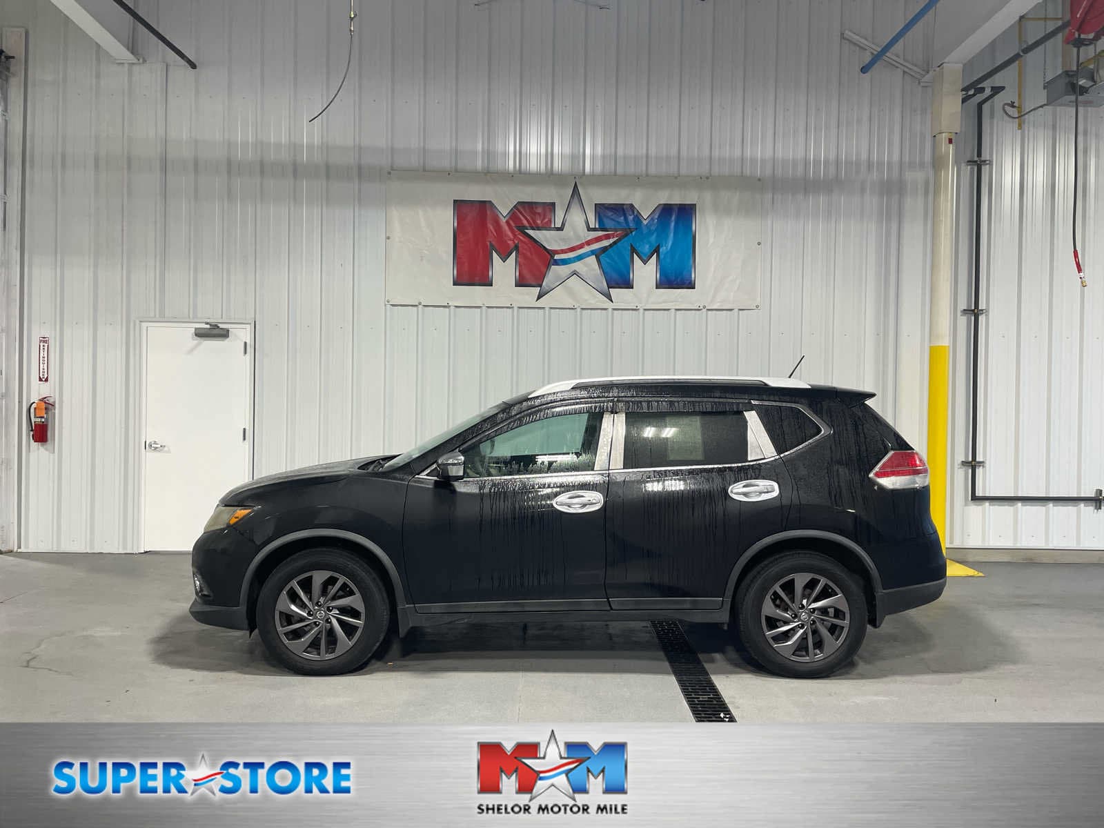 2016 Nissan Rogue SL — photo 1 of 8