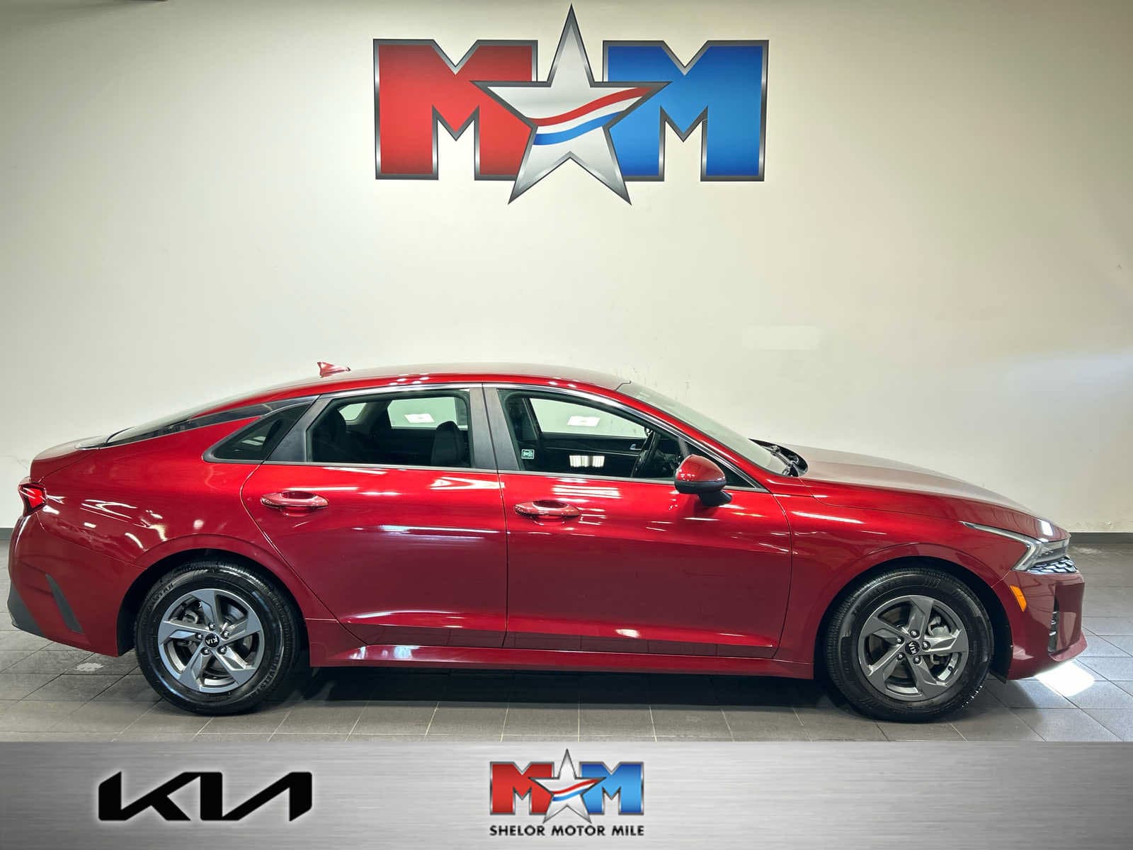 2021 Kia K5 LX — photo 1 of 30