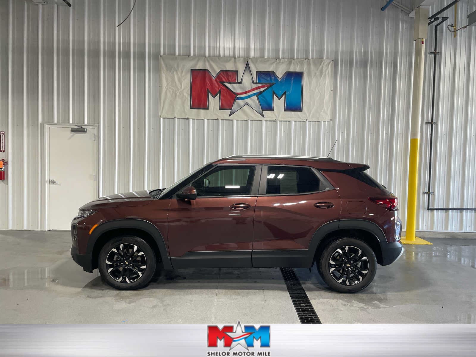 2023 Chevrolet Trailblazer LT — photo 1 of 7
