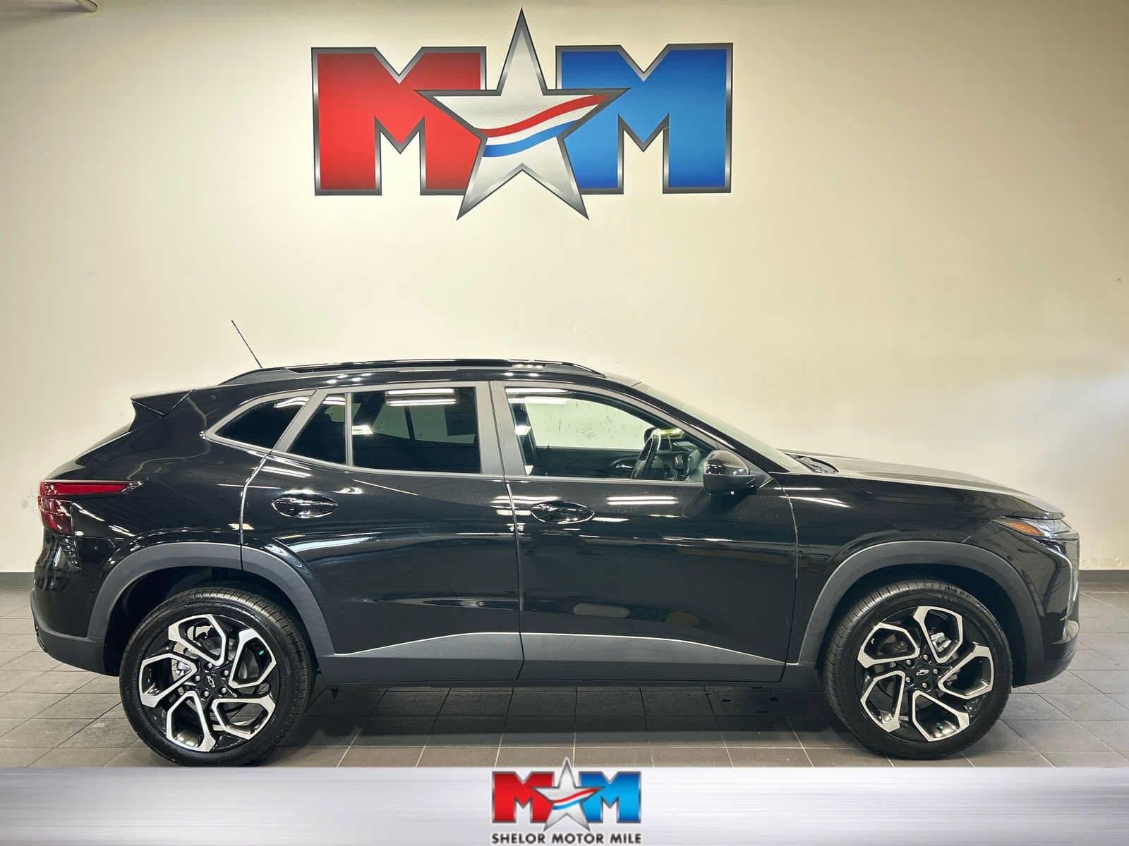 2024 Chevrolet Trax 2RS — photo 1 of 11
