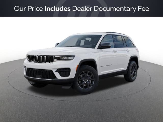 2027 Jeep Grand Cherokee Laredo — photo 1 of 52
