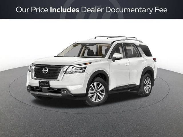2022 Nissan Pathfinder SL — photo 1 of 3
