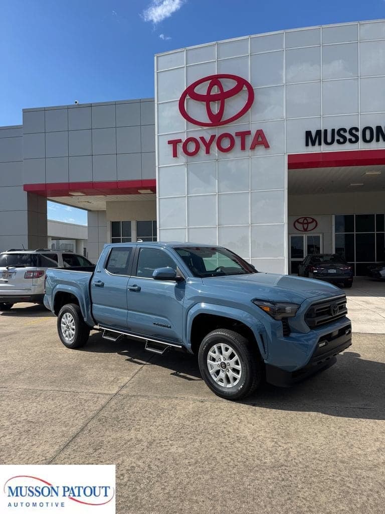 2026 Toyota Tacoma SR5 — photo 1 of 41