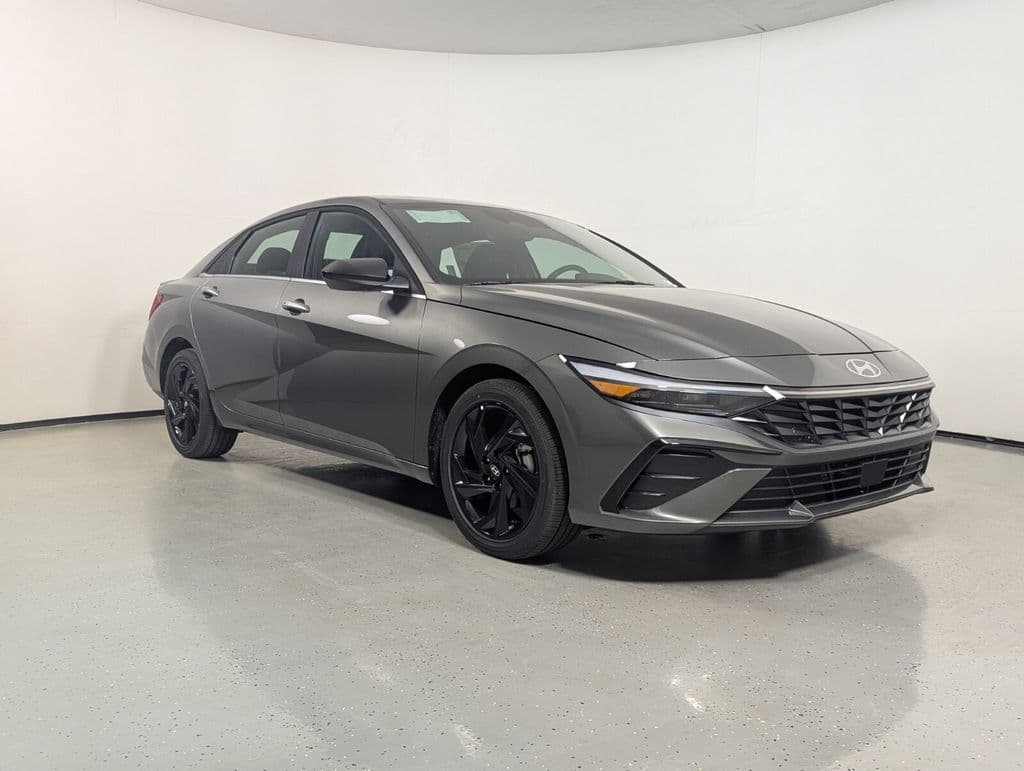 2026 Hyundai Elantra SEL Sport — photo 1 of 26